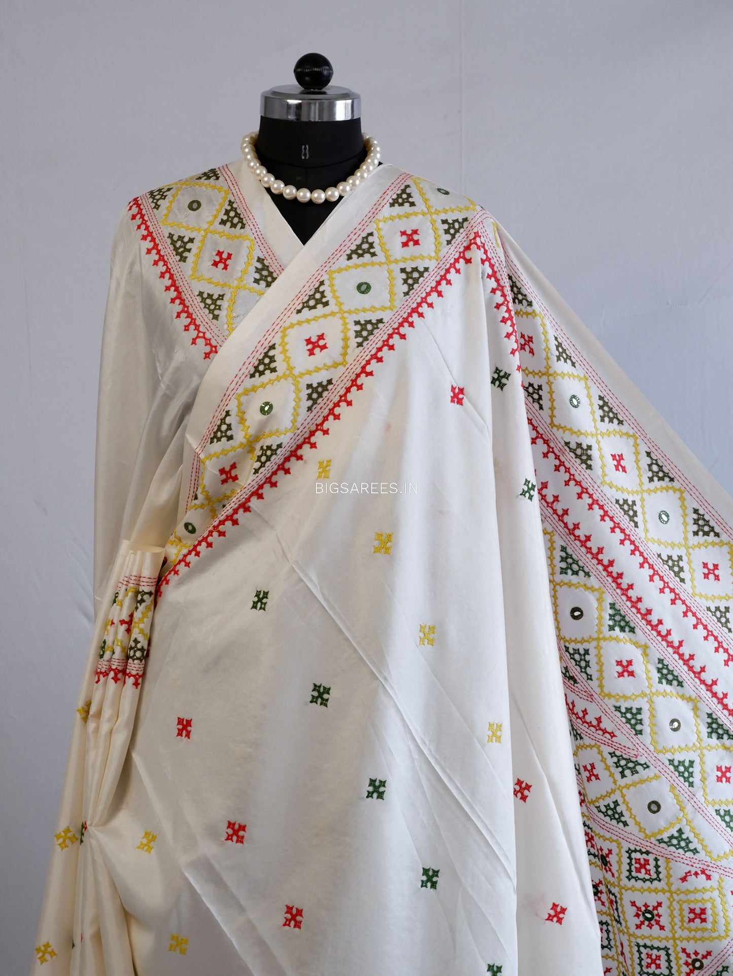 Kutchi/Gujarati Stitch Hand Embroidered Saree | Art Silk | Foil Mirror | White