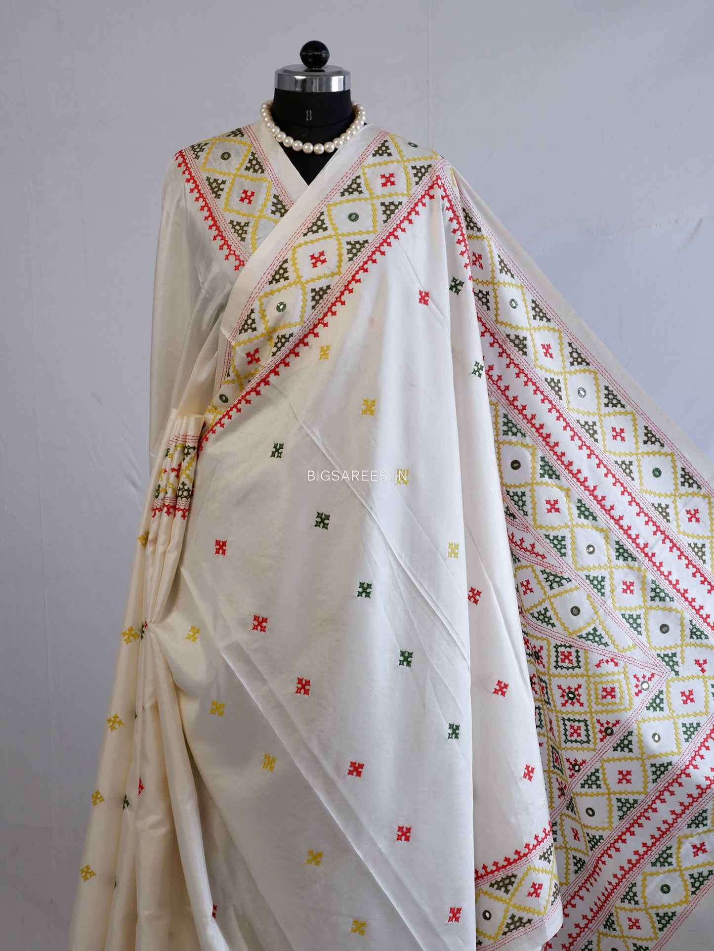 Kutchi/Gujarati Stitch Hand Embroidered Saree | Art Silk | Foil Mirror | White
