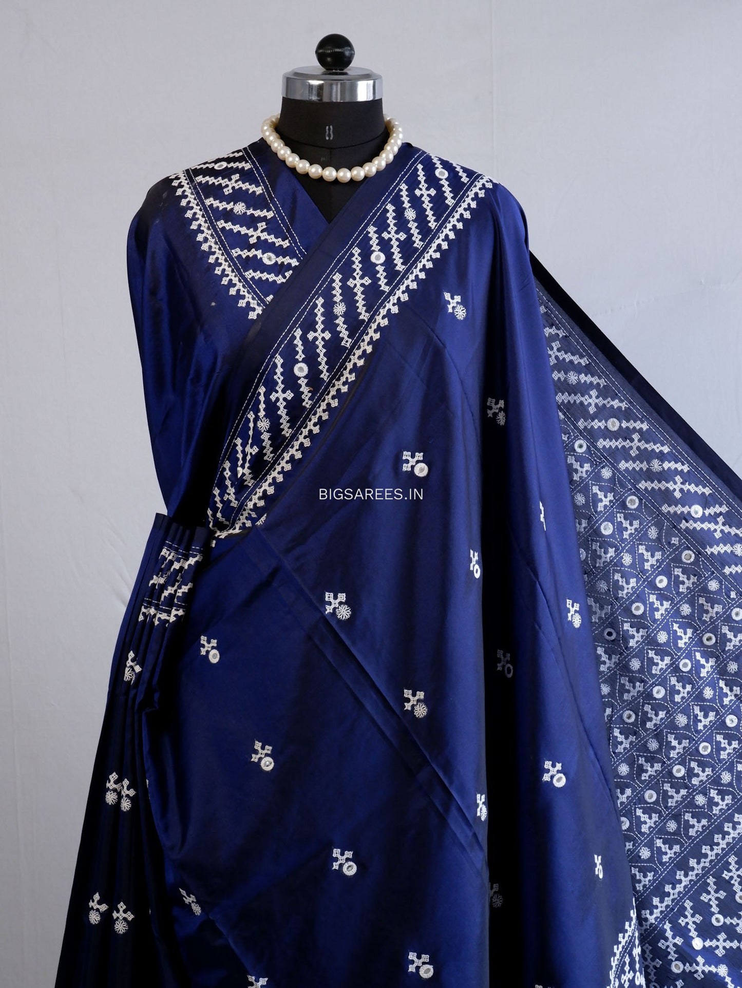 Kutchi/Gujarati Stitch Hand Embroidered Saree | Art Silk | Real Mirror Work | Navy Blue