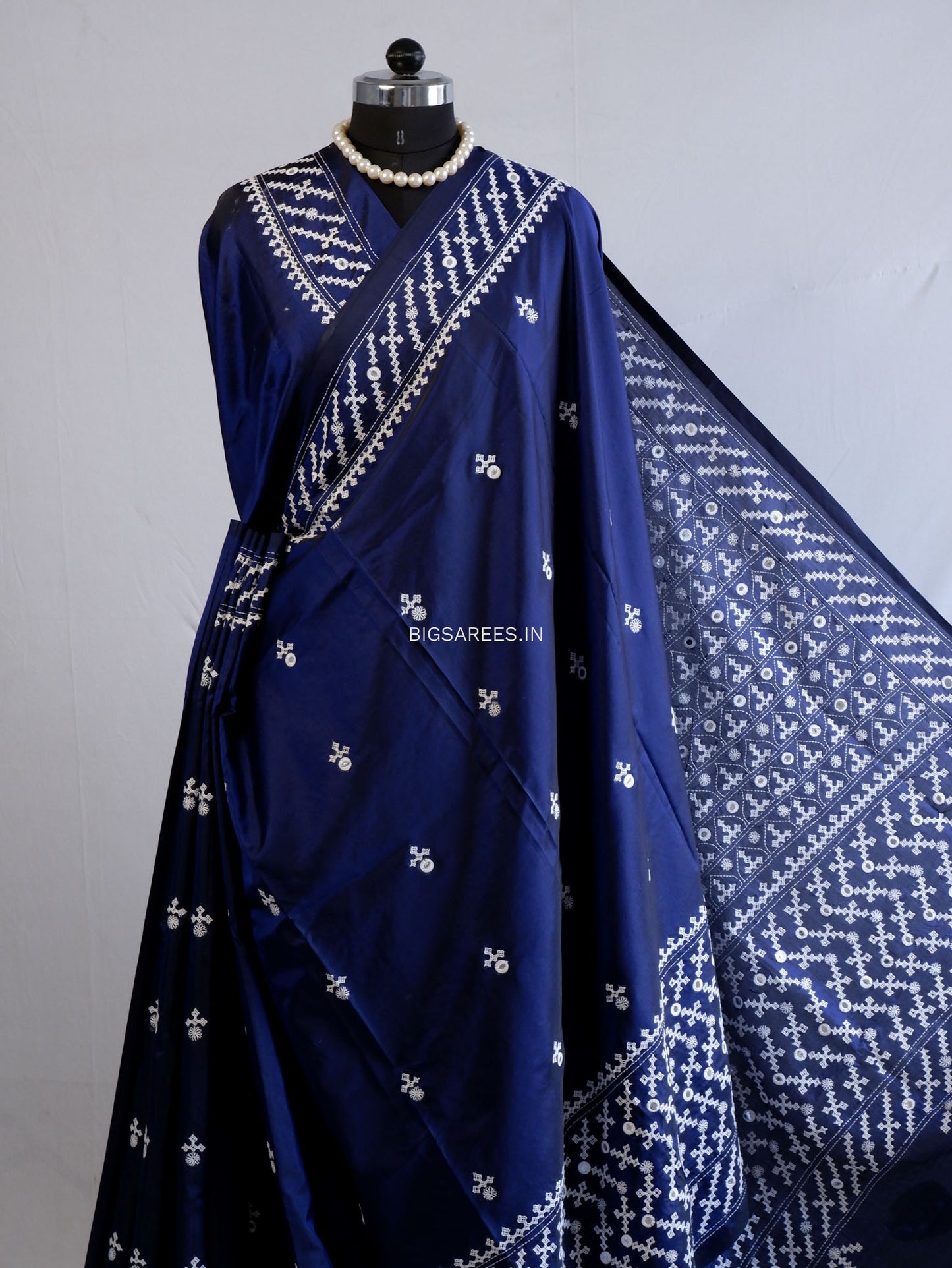 Kutchi/Gujarati Stitch Hand Embroidered Saree | Art Silk | Real Mirror Work | Navy Blue