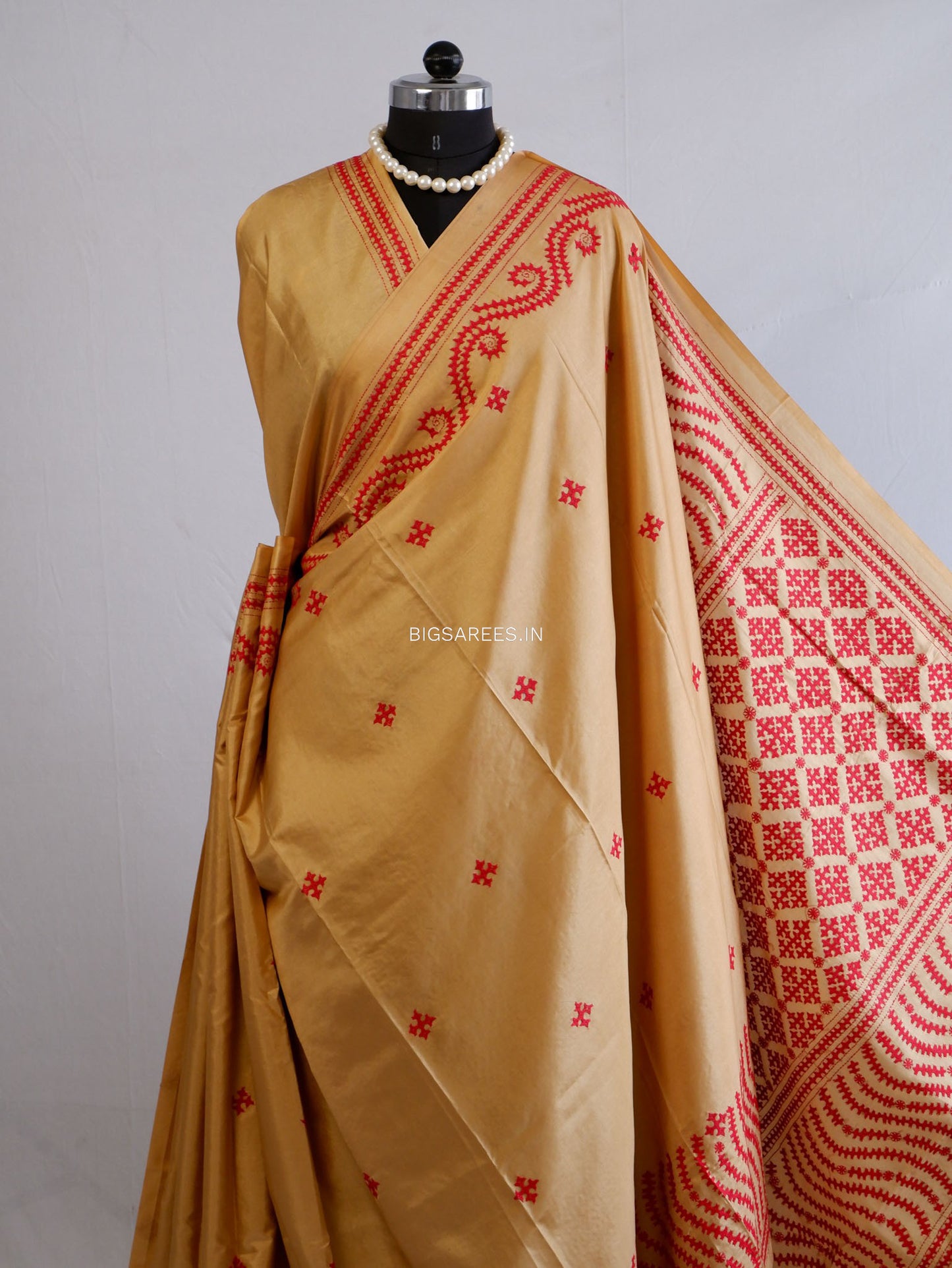 Kutchi/Gujarati Hand Embroidered Saree  | Blended Bangalore Silk / Art Silk | Golden Beige