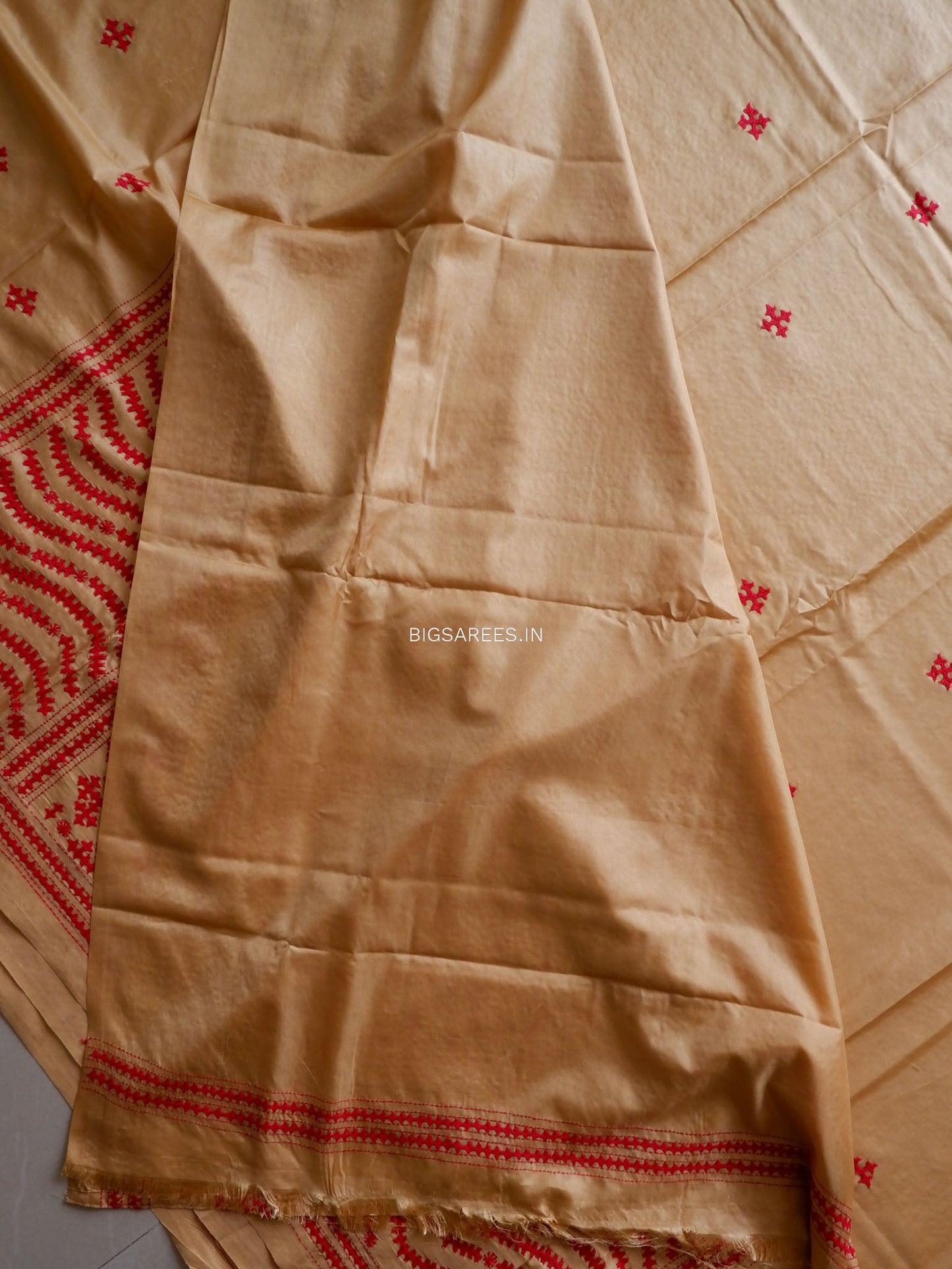Kutchi/Gujarati Hand Embroidered Saree  | Blended Bangalore Silk / Art Silk | Golden Beige