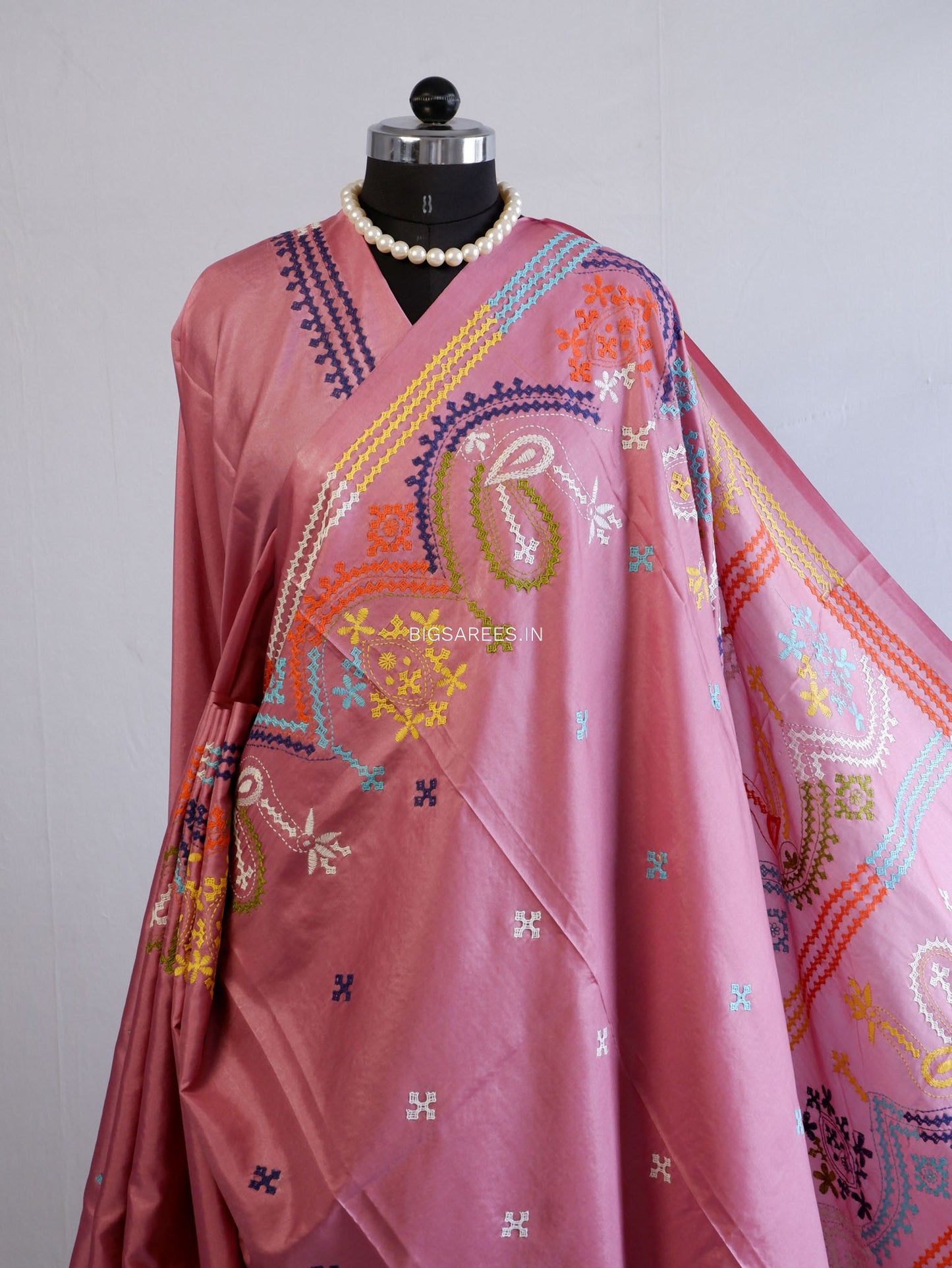 Kutchi/Gujarati Hand Embroidered Saree  | Blended Bangalore Silk / Art Silk | Muted Pink