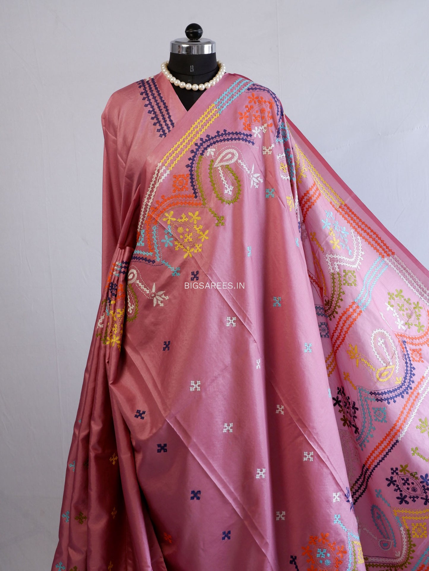 Kutchi/Gujarati Hand Embroidered Saree  | Blended Bangalore Silk / Art Silk | Muted Pink
