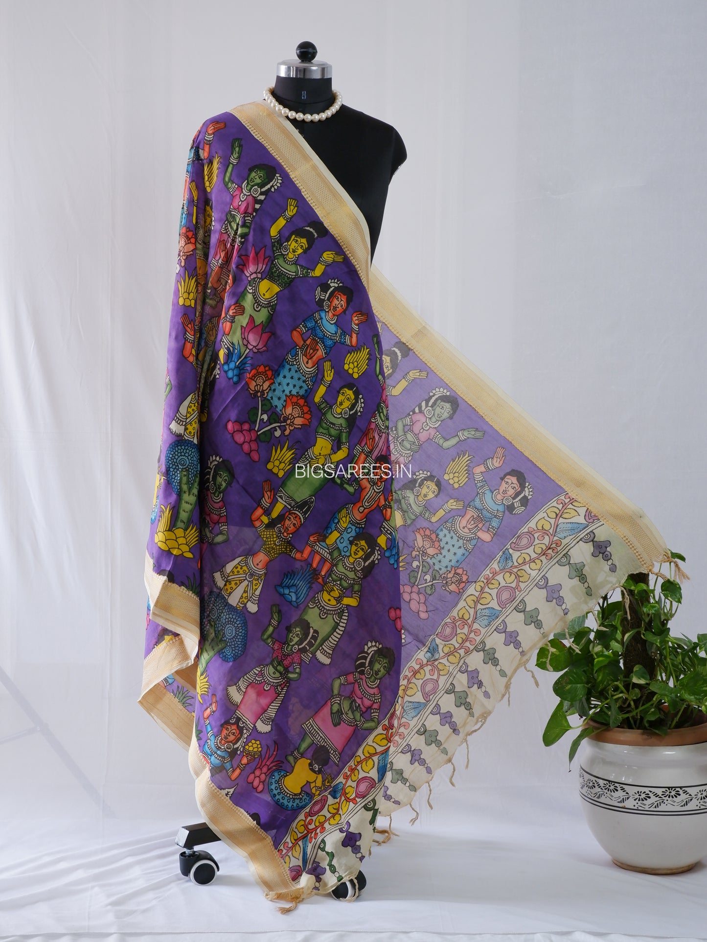 Pen Kalamkari Hand Painted Bangalore Silk Dupatta | Violet |