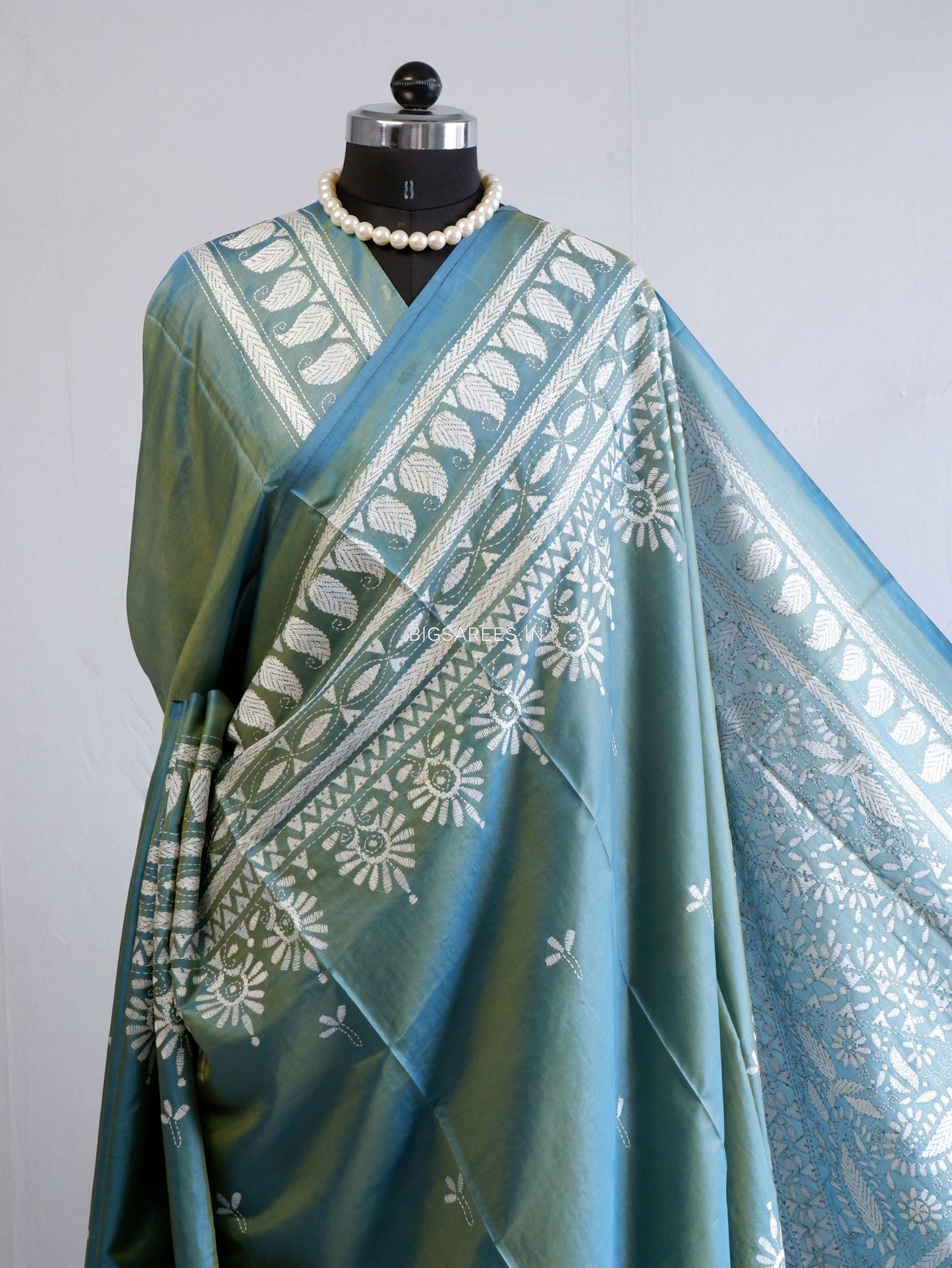 Kantha Stitch Hand Embroidered Saree | Blended Bangalore Silk / Art Silk | Blue (Dual Tone)