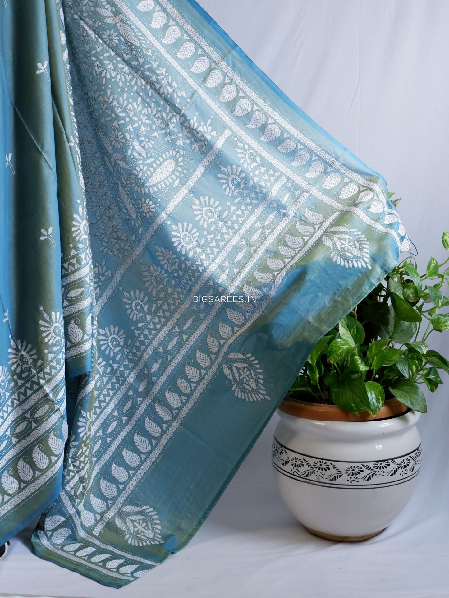 Kantha Stitch Hand Embroidered Saree | Blended Bangalore Silk / Art Silk | Blue (Dual Tone)