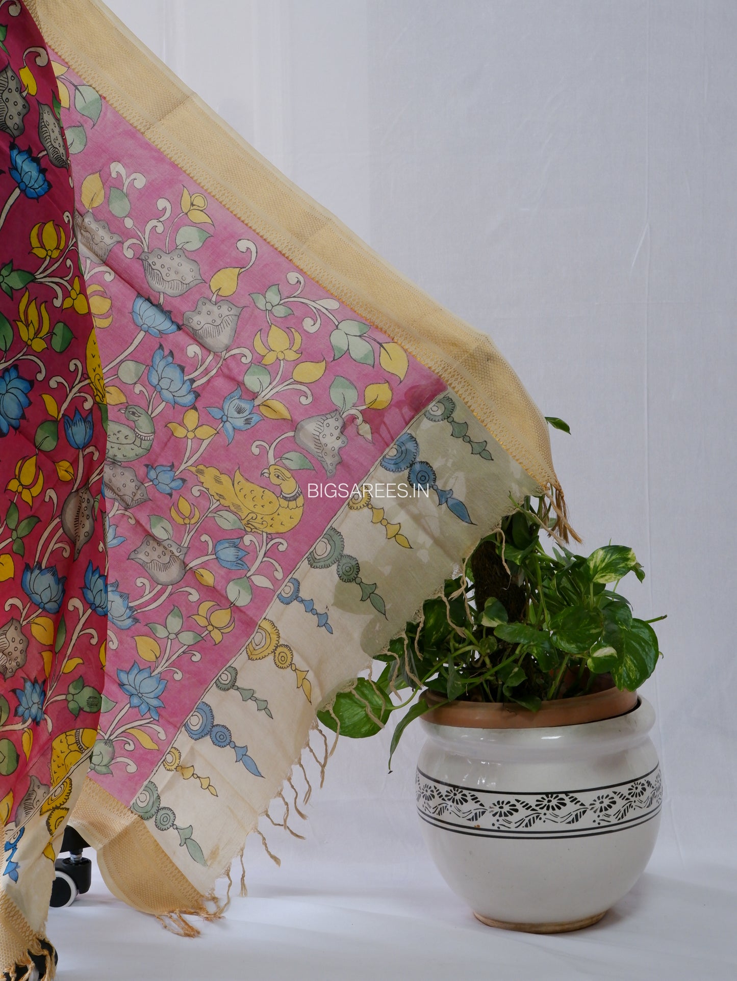 Pen Kalamkari Hand Painted Bangalore Silk Dupatta | Light Burgundy |