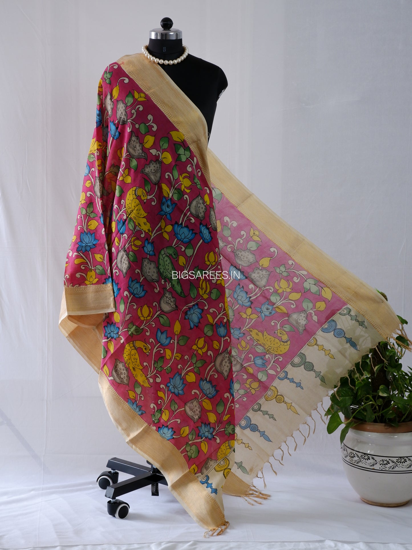 Pen Kalamkari Hand Painted Bangalore Silk Dupatta | Deep Maroon |