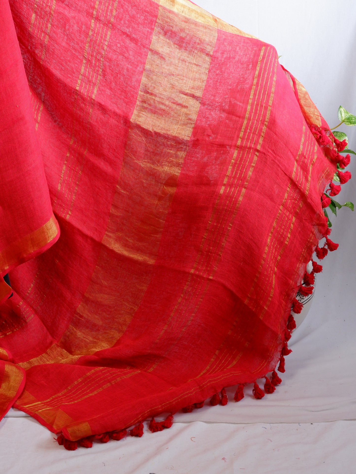 Pure Jayshree Linen Saree | Plain | Red