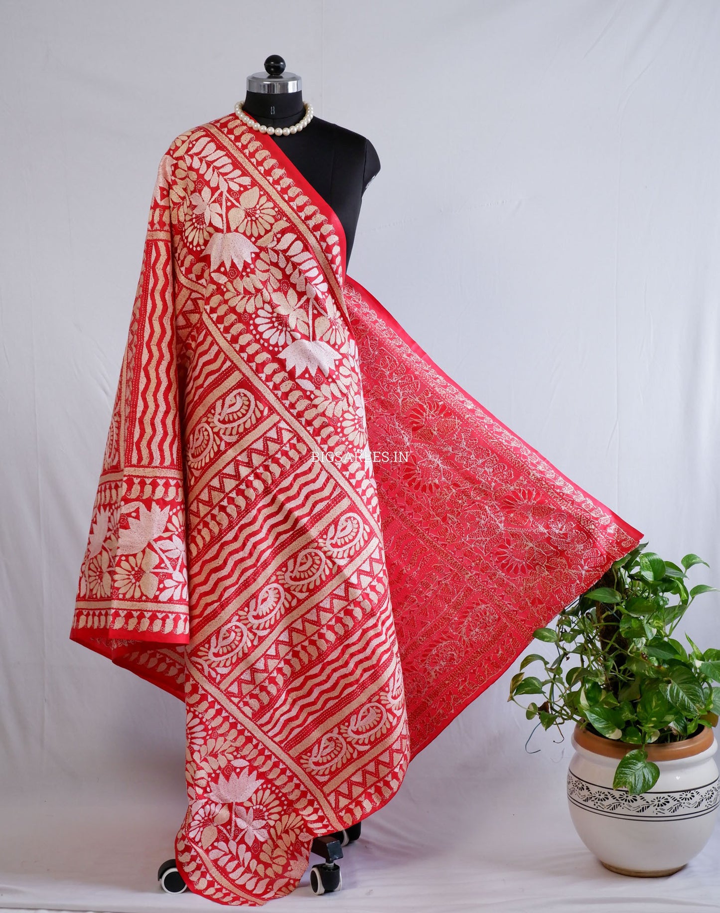 Kantha Hand-Embroidered Dupatta | Pure Bangalore Silk | Silk Marked | red