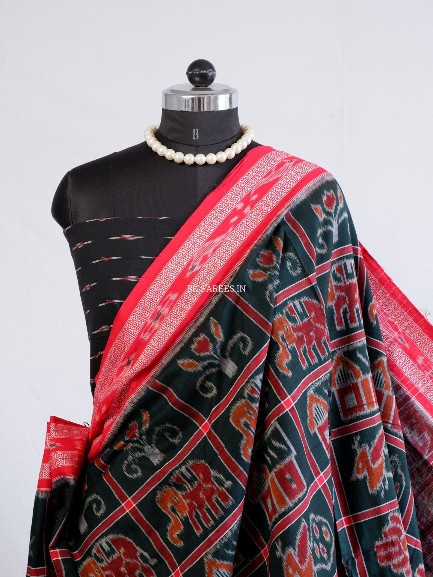 Sambalpuri Ikat Handwoven Saree | Cotton | Black