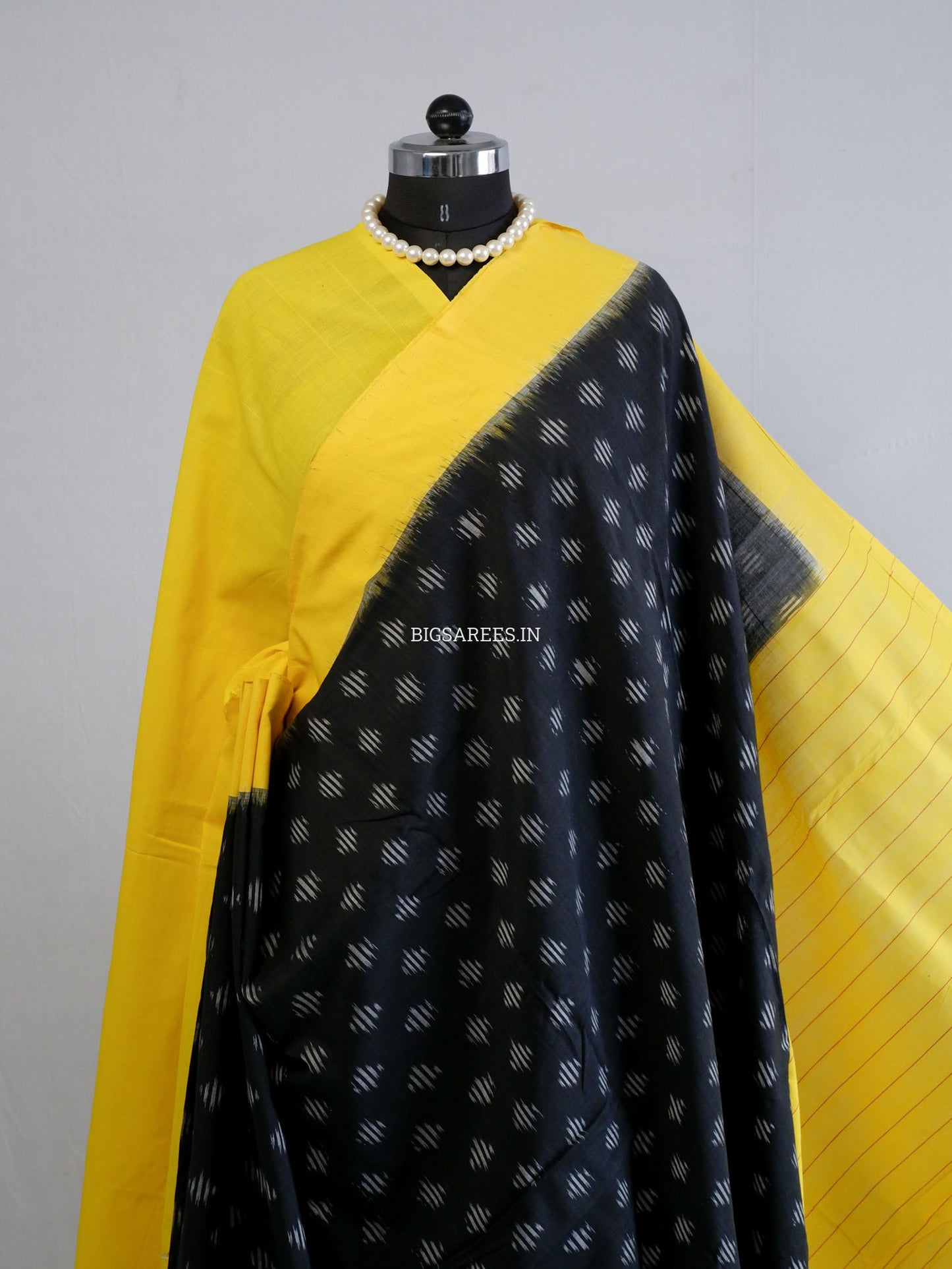 Pochampally Ikat Saree | Mercerised Cotton | Black