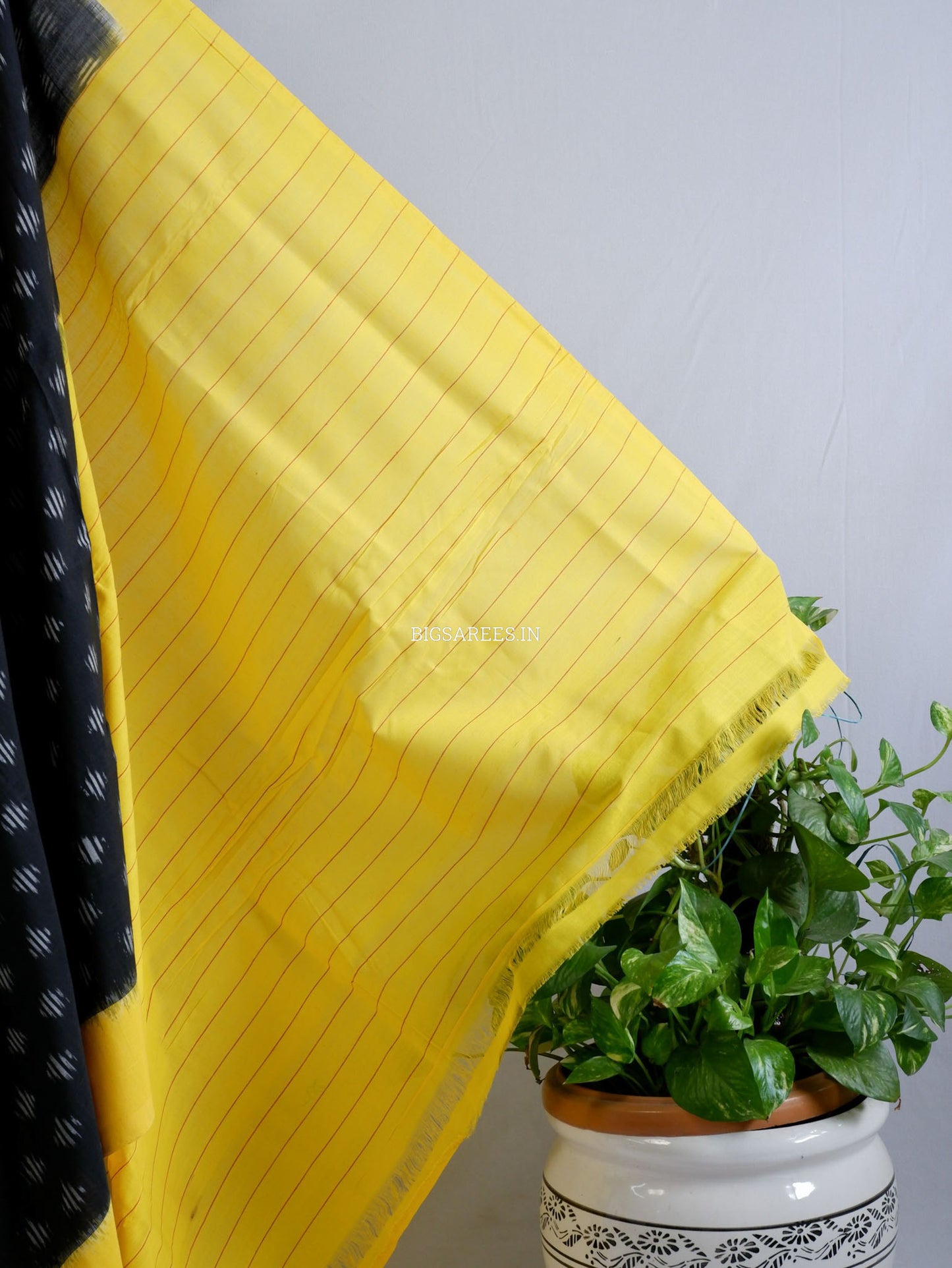 Pochampally Ikat Saree | Mercerised Cotton | Black