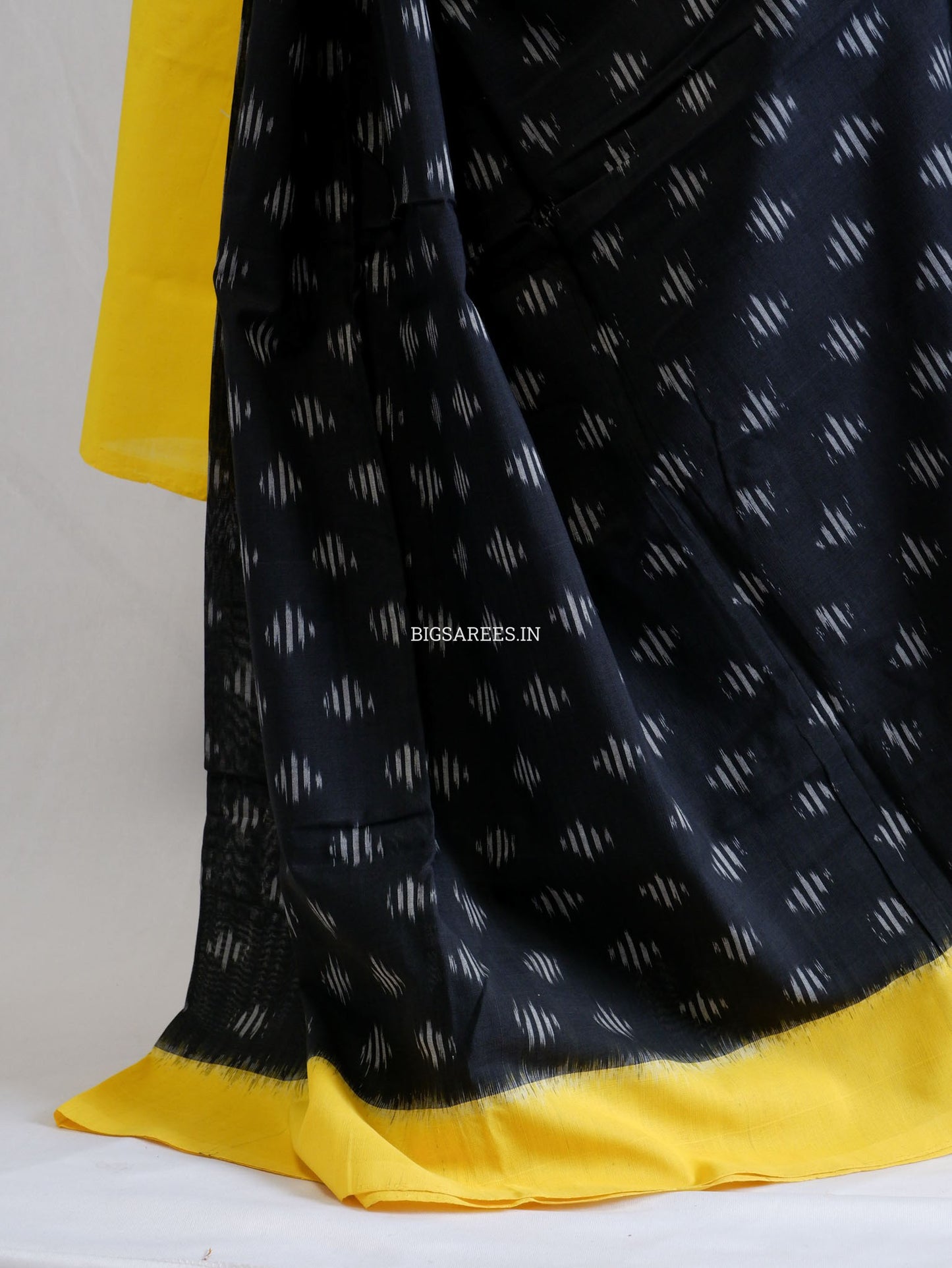 Pochampally Ikat Saree | Mercerised Cotton | Black