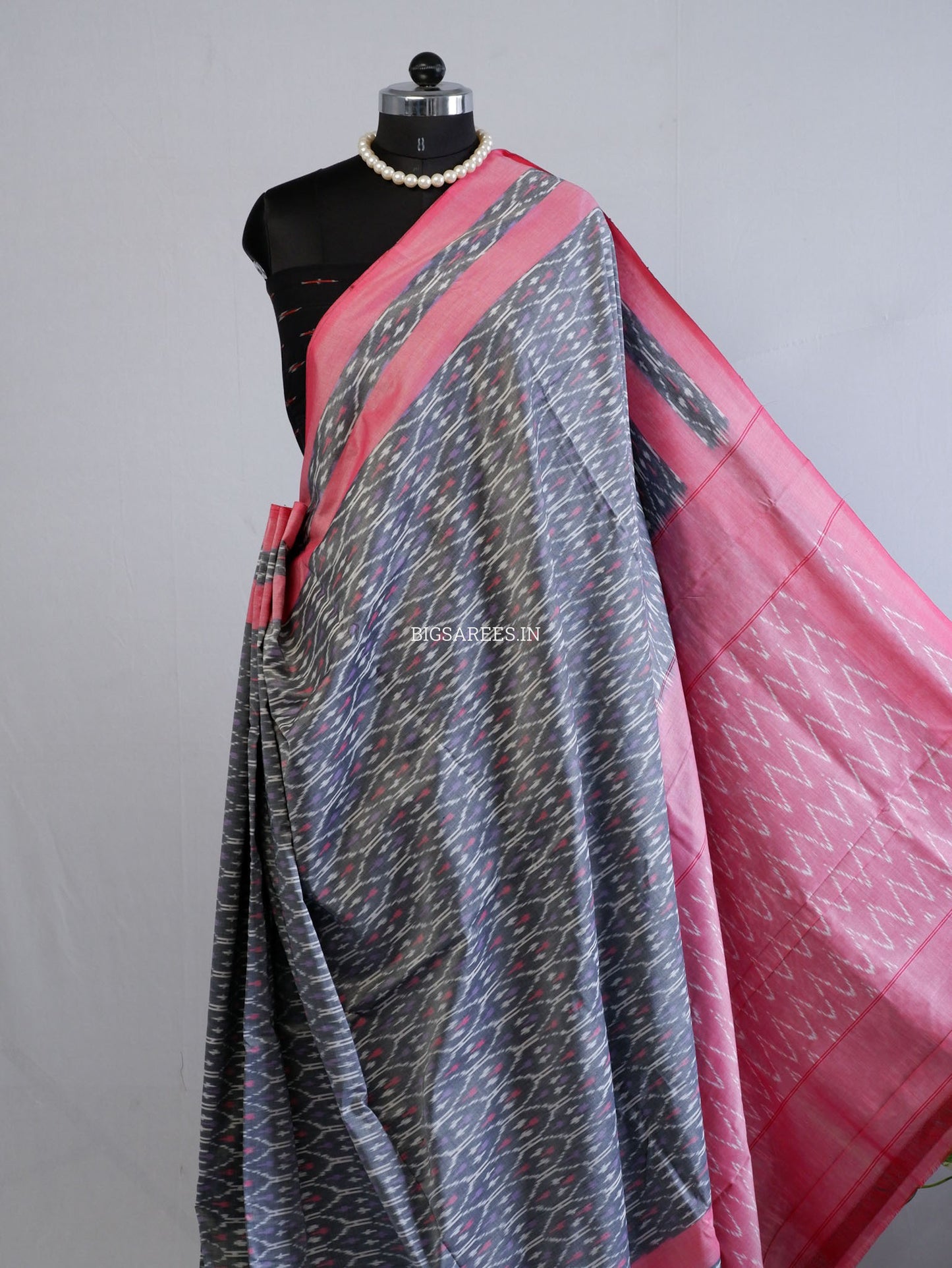 Pochampally Ikat Saree | Mercerised Cotton | Grey