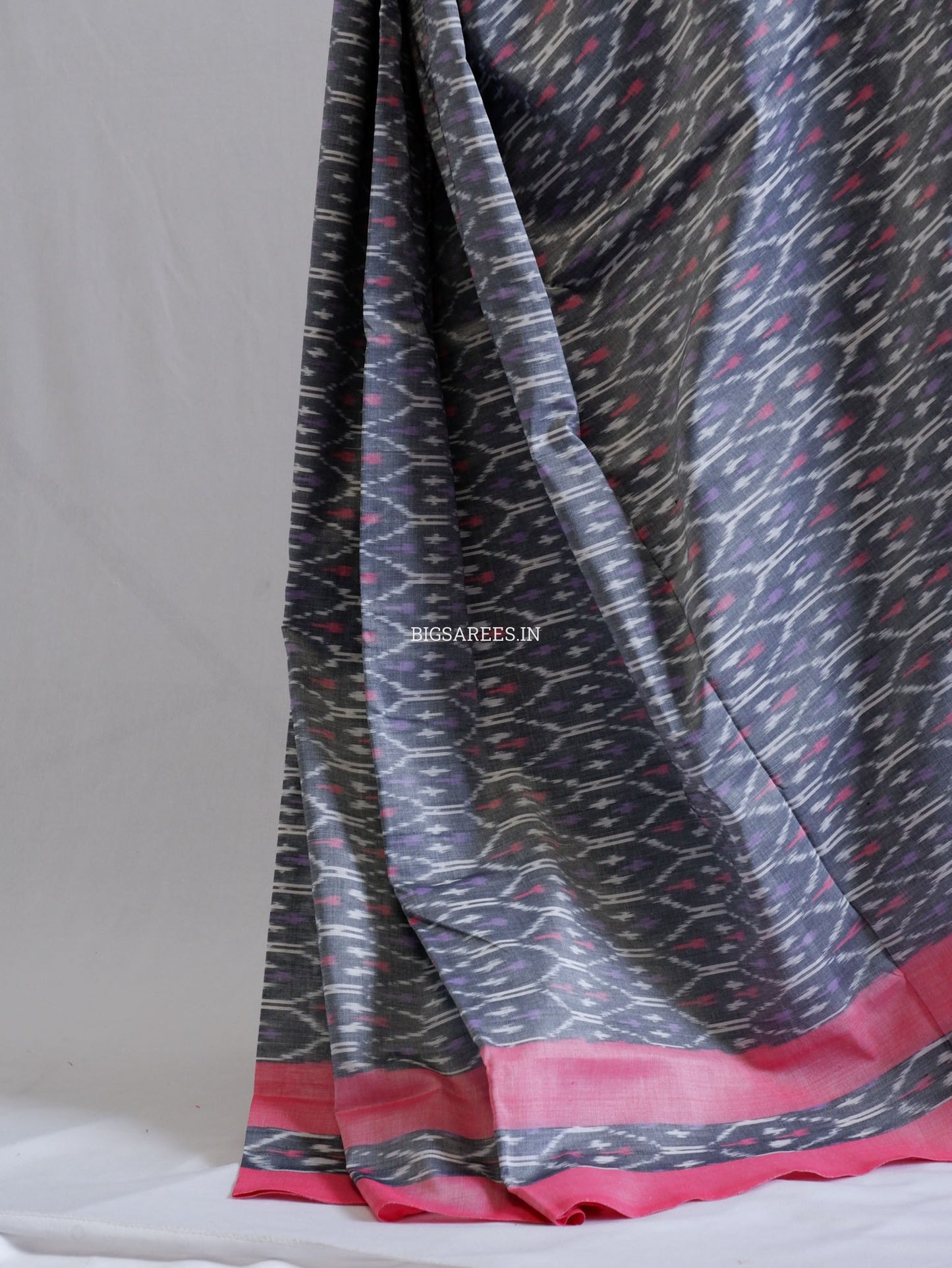 Pochampally Ikat Saree | Mercerised Cotton | Grey