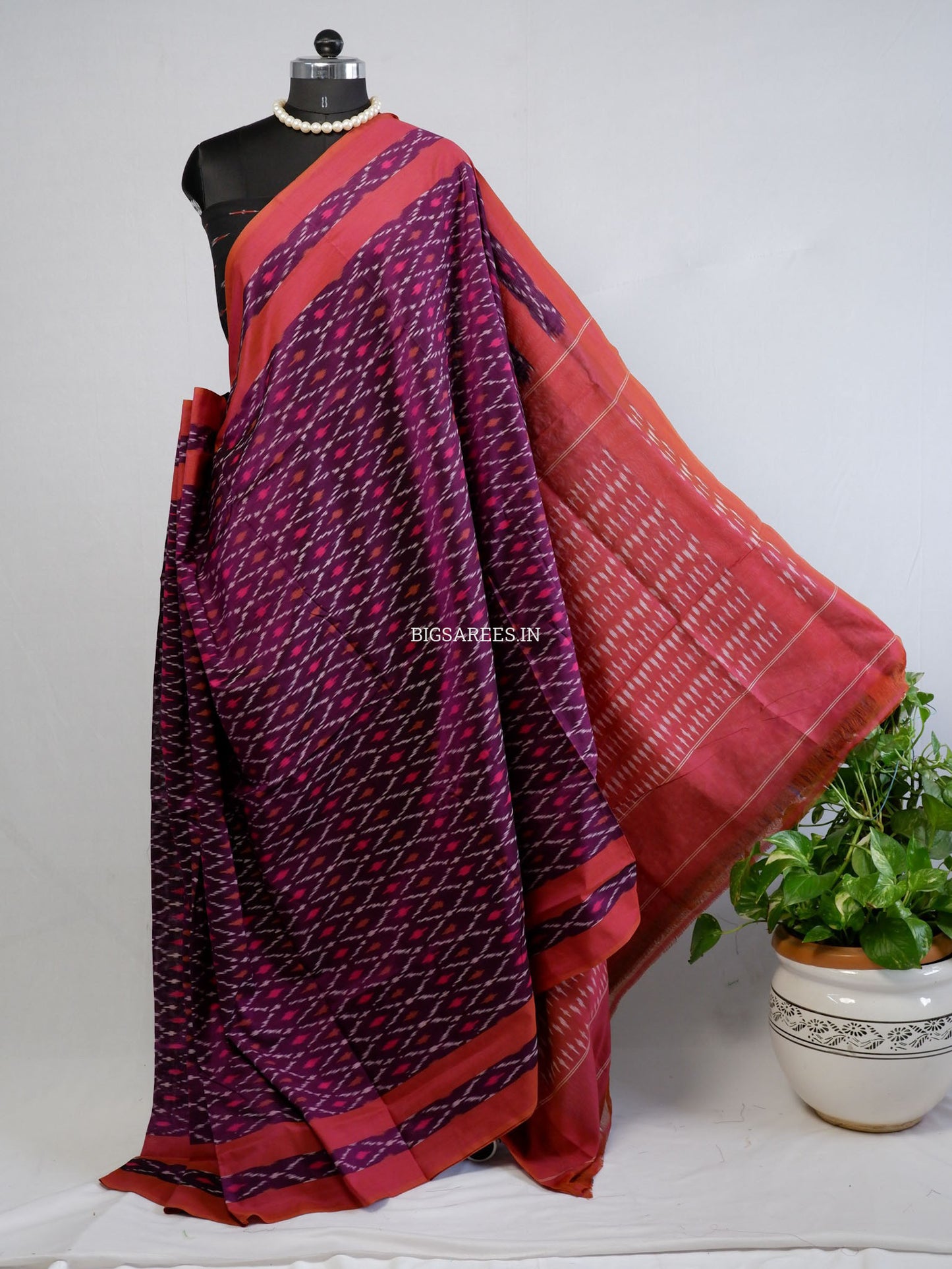 Pochampally Ikat Saree | Mercerised Cotton | Grape