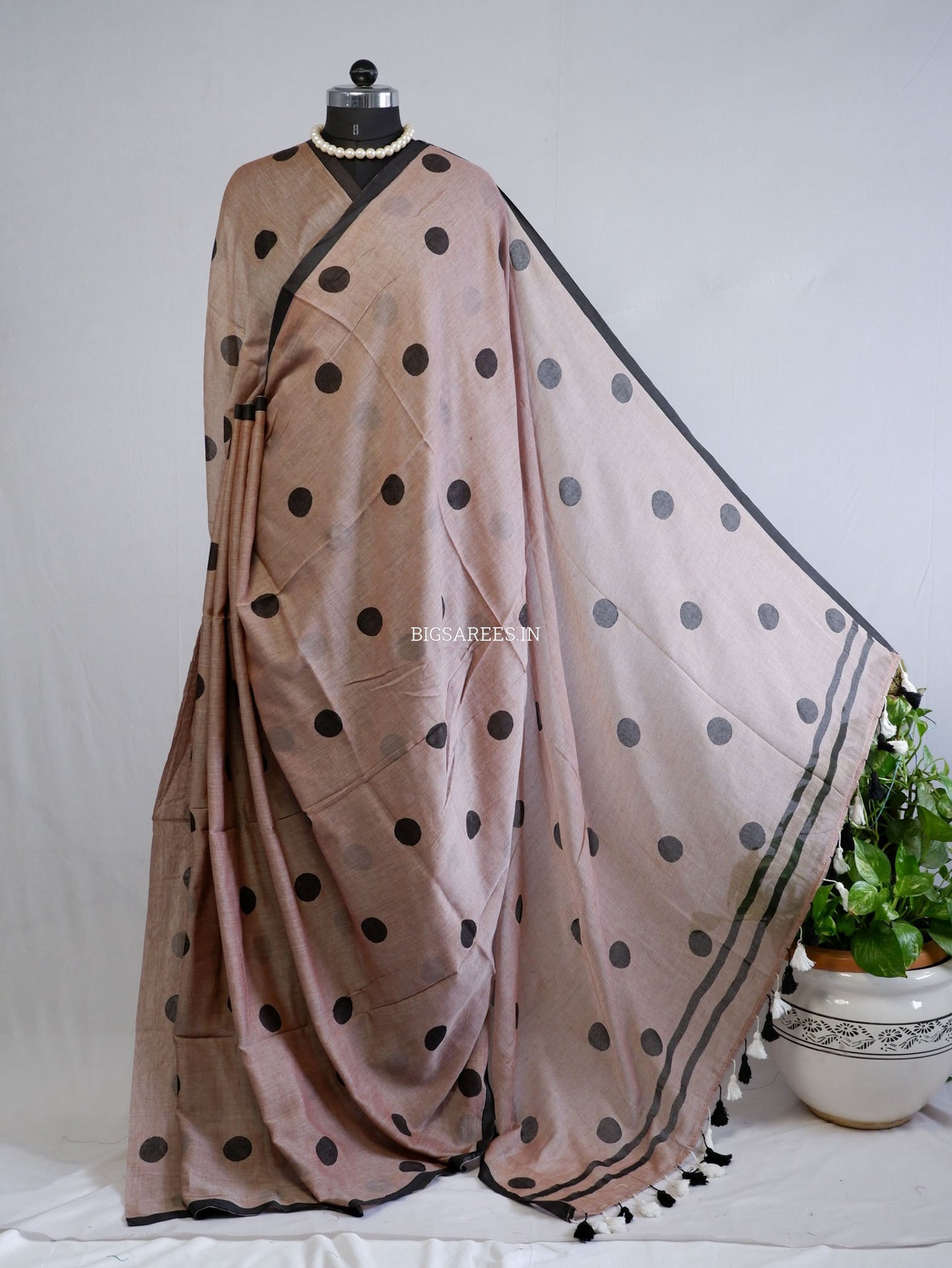 Polka Dot Saree With Blouse | Mul Cotton | Big Polka | Brown