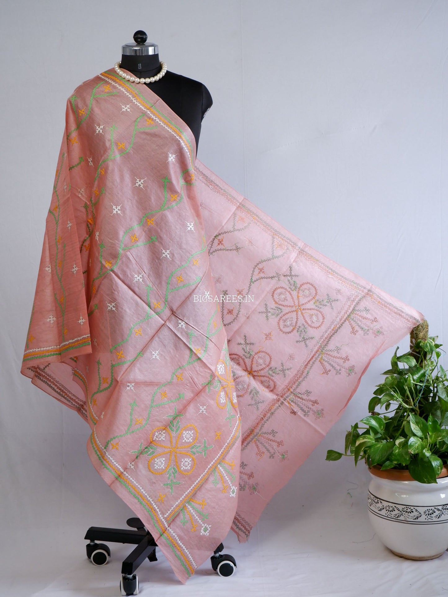 Kutchi Work Dupatta | Tussar Silk | Soft Pink