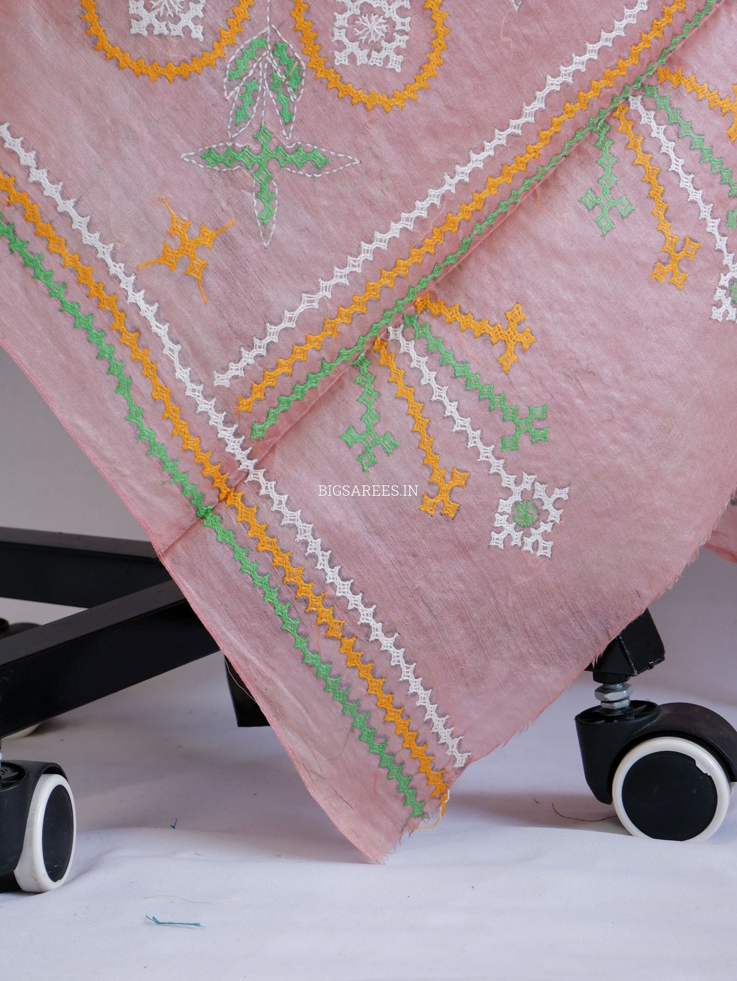 Kutchi Work Dupatta | Tussar Silk | Soft Pink