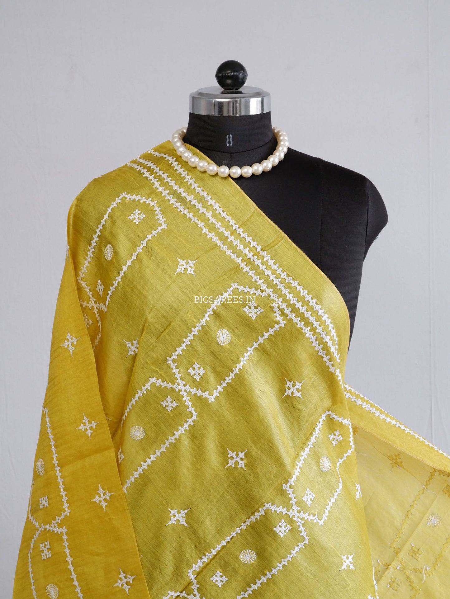 Kutchi Work Dupatta | Tussar Silk | Light Yellow