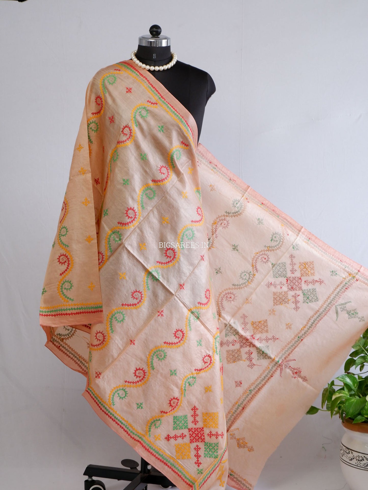 Kutchi Work Dupatta | Tussar Silk | Peach