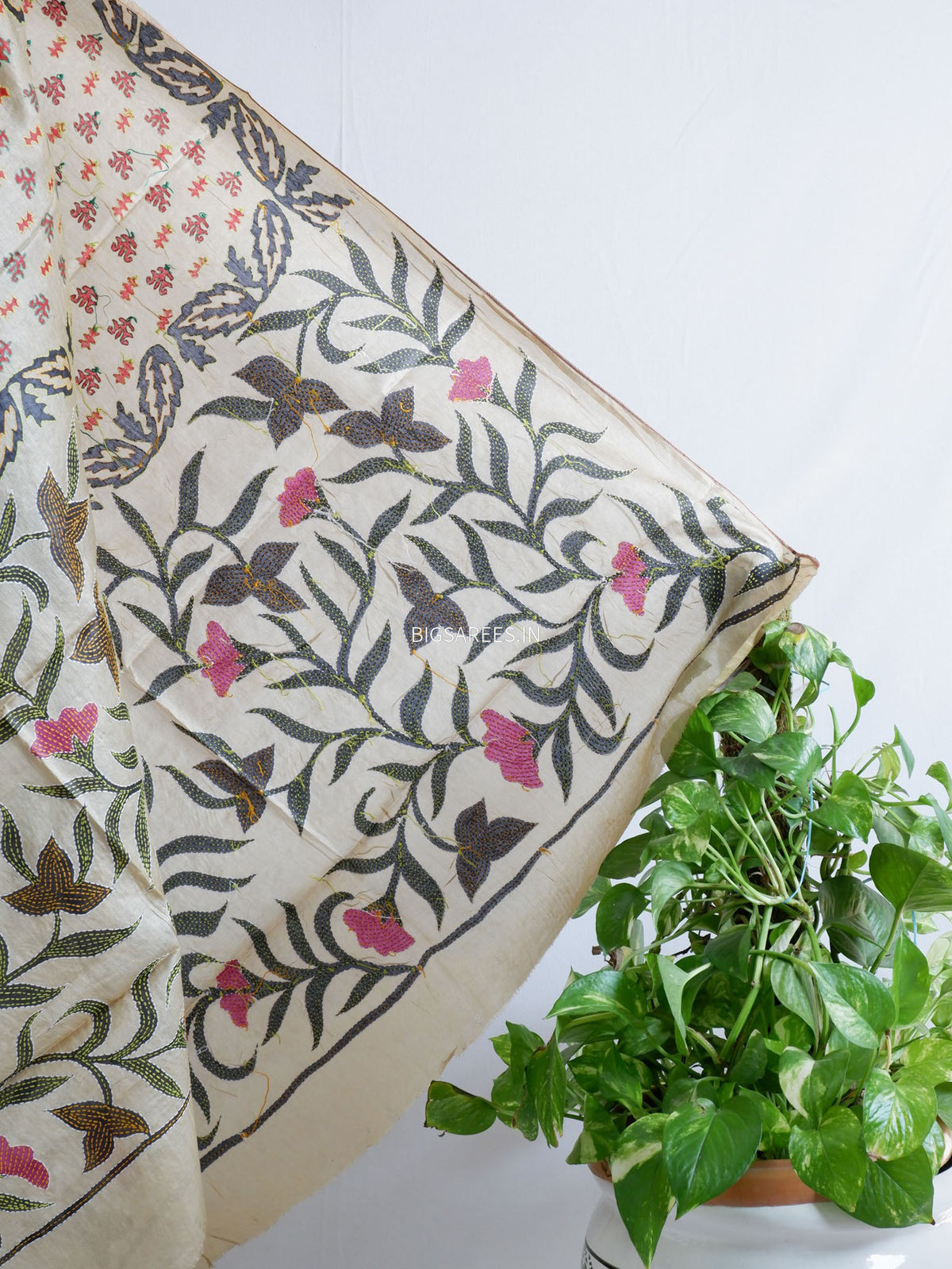 Kantha Hand-Embroidered Dupatta | Tussar Silk | Beige