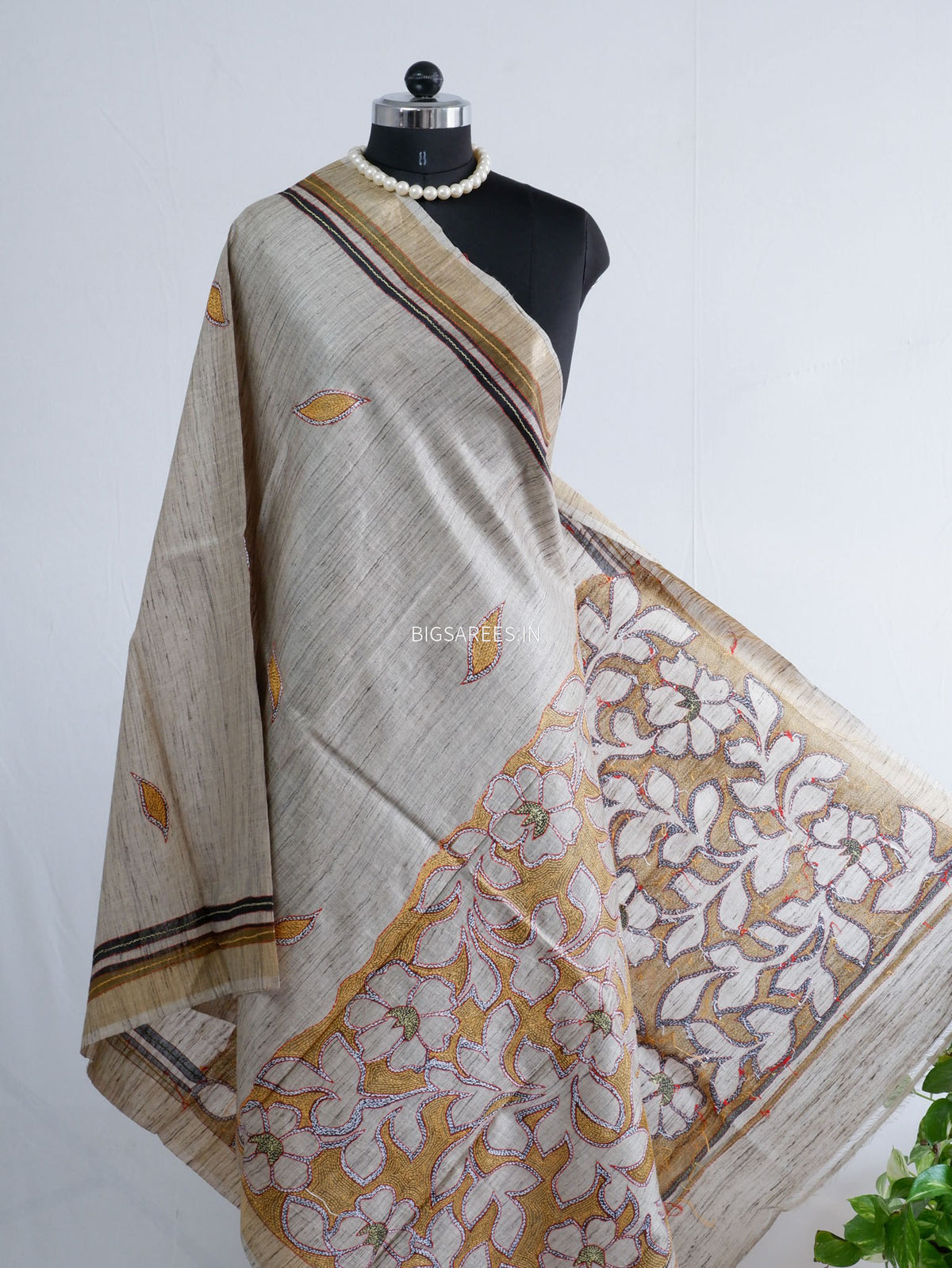 Kantha Hand-Embroidered Dupatta | Tussar Silk |