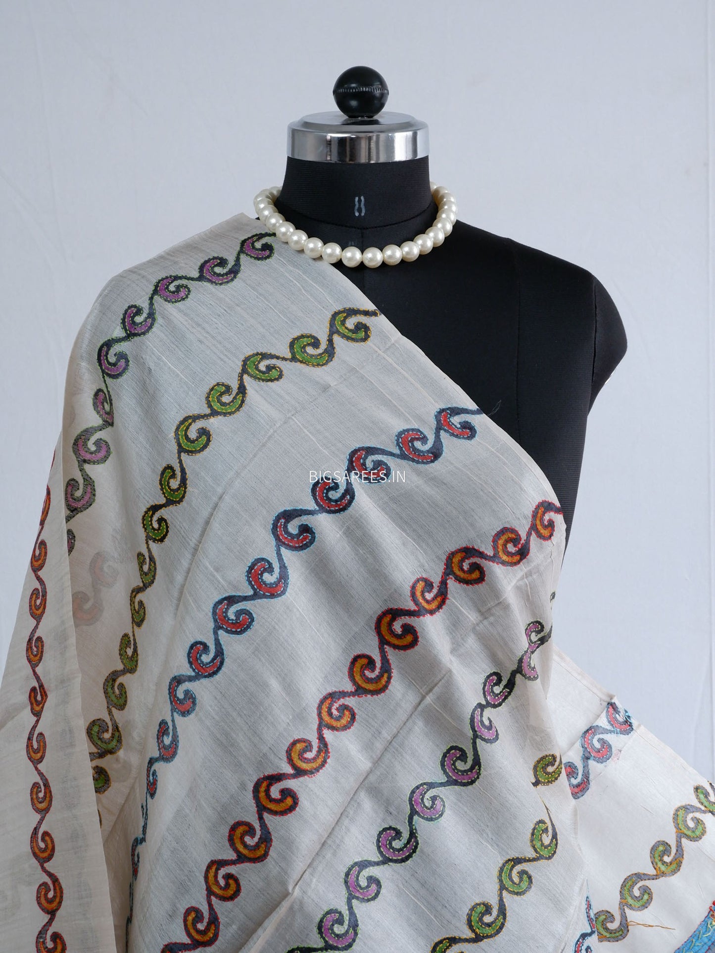 Kantha Hand-Embroidered Dupatta | Tussar Silk | White