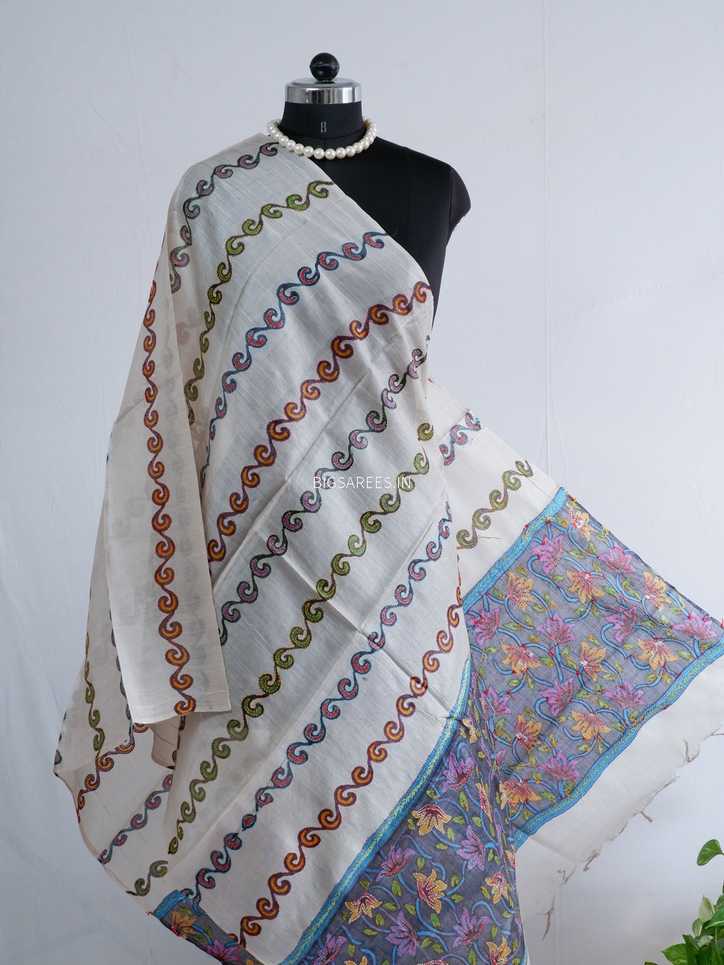 Kantha Hand-Embroidered Dupatta | Tussar Silk | White