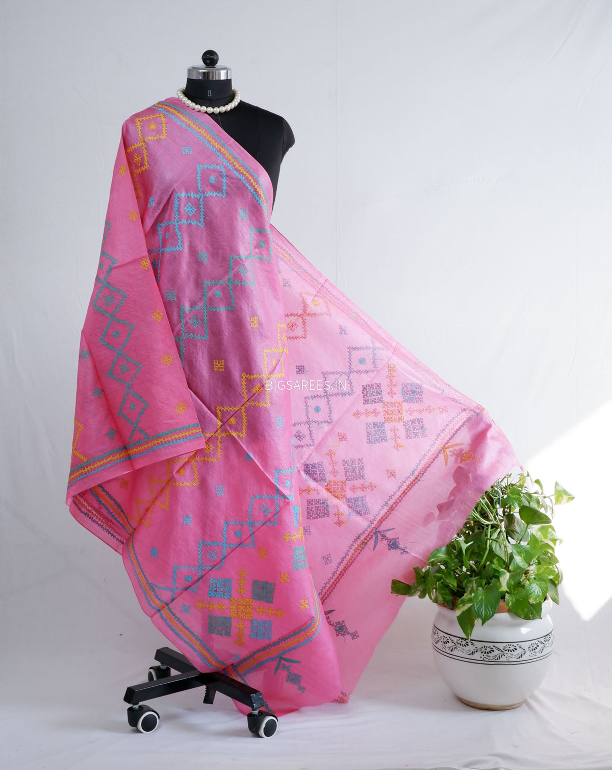 Kutchi Work Dupatta | Tussar Silk | Pink
