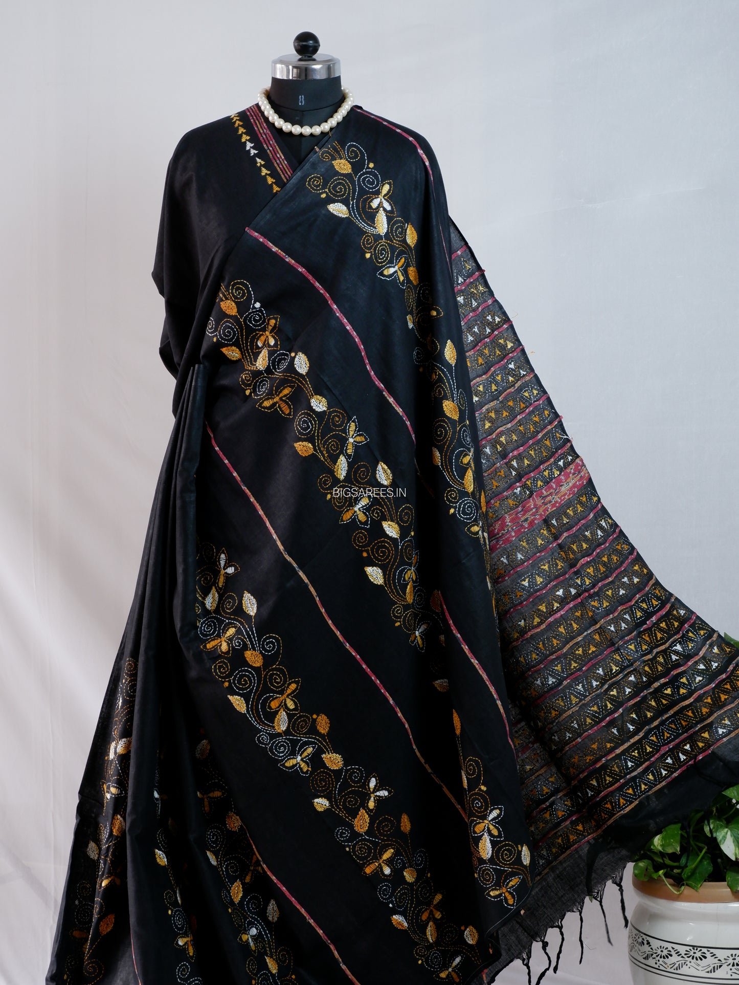 Kantha Stitch Hand-Embroidered Saree | Pure Khesh Cotton | Black
