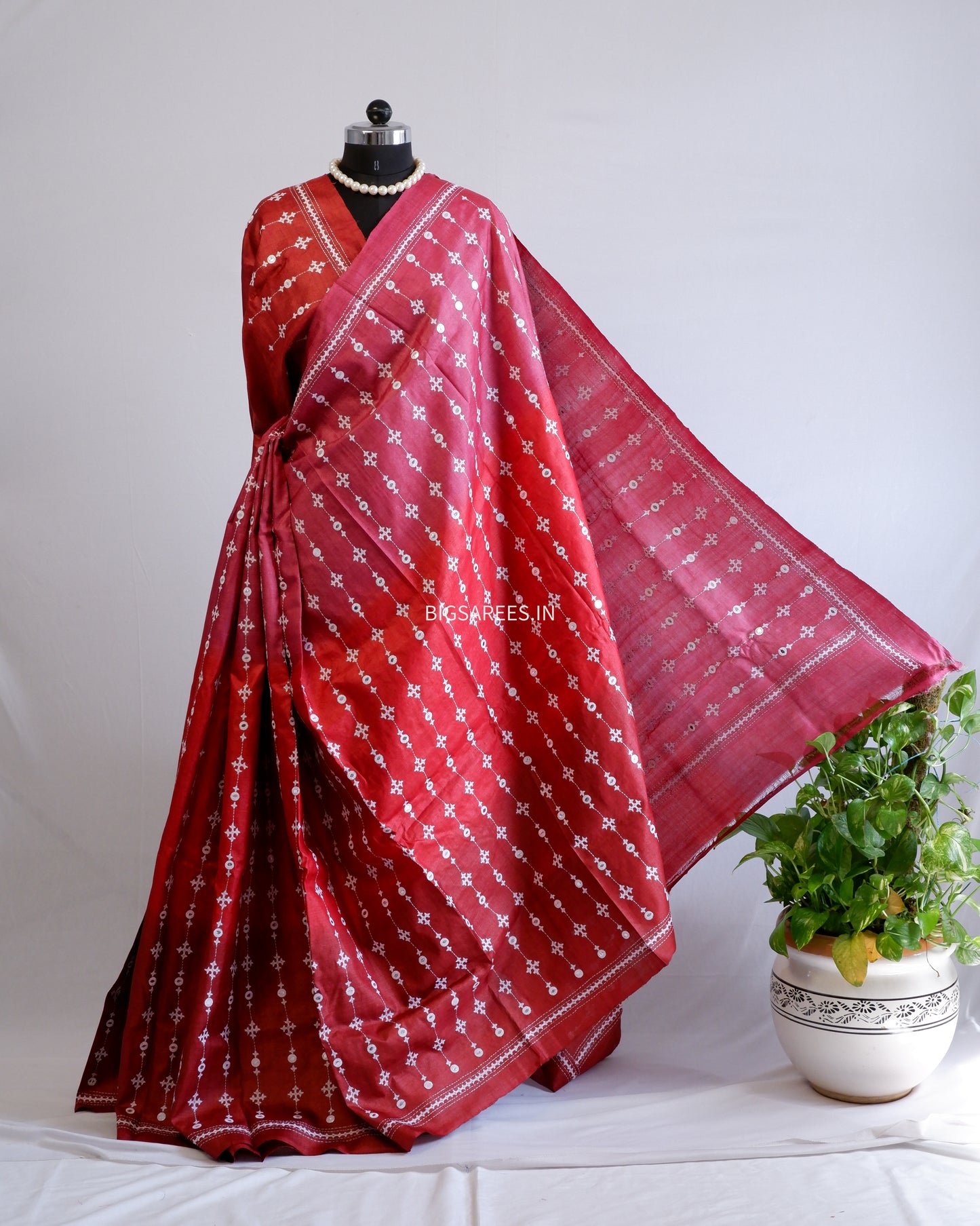 Kutchi Hand Embroidered Saree | Pure Tassar Silk | Silk Marked | Red