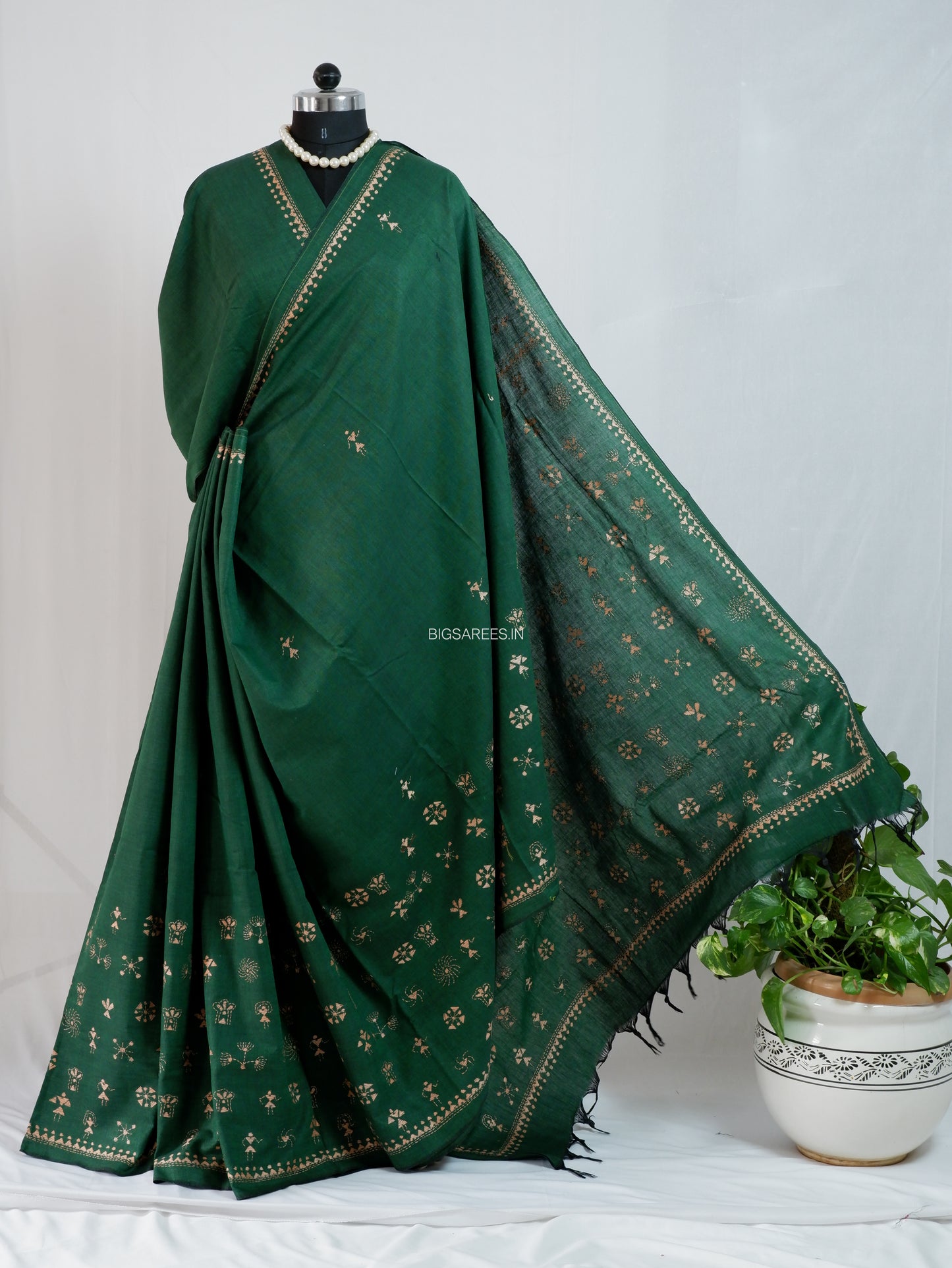 Kantha Stitch Hand-Embroidered Saree | Khadi Cotton | Dark Green