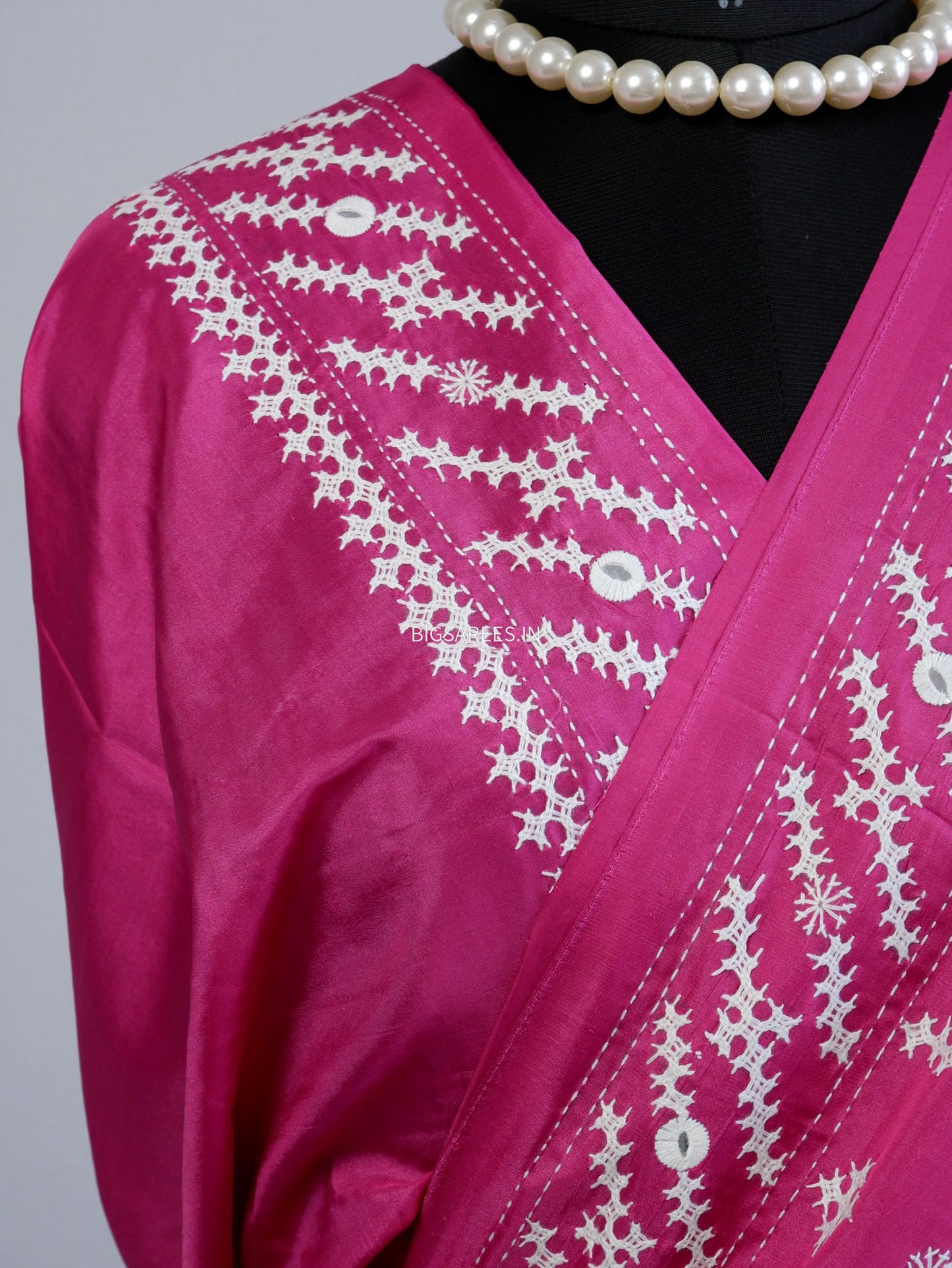 Kutchi/Gujarati Stitch Hand Embroidered Saree | Art Silk | Foil Mirror | Pink