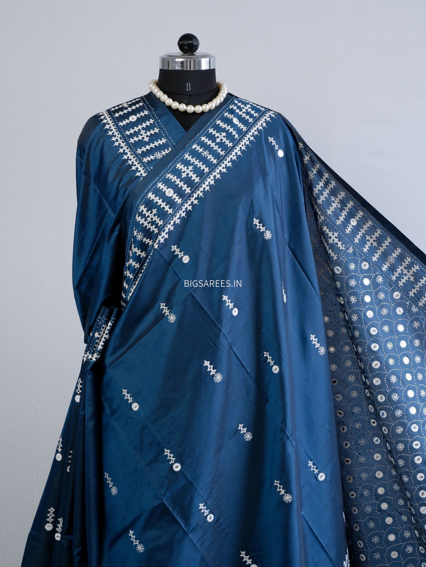 Kutchi/Gujarati Stitch Hand Embroidered Saree | Art Silk | Foil Mirror | Blue