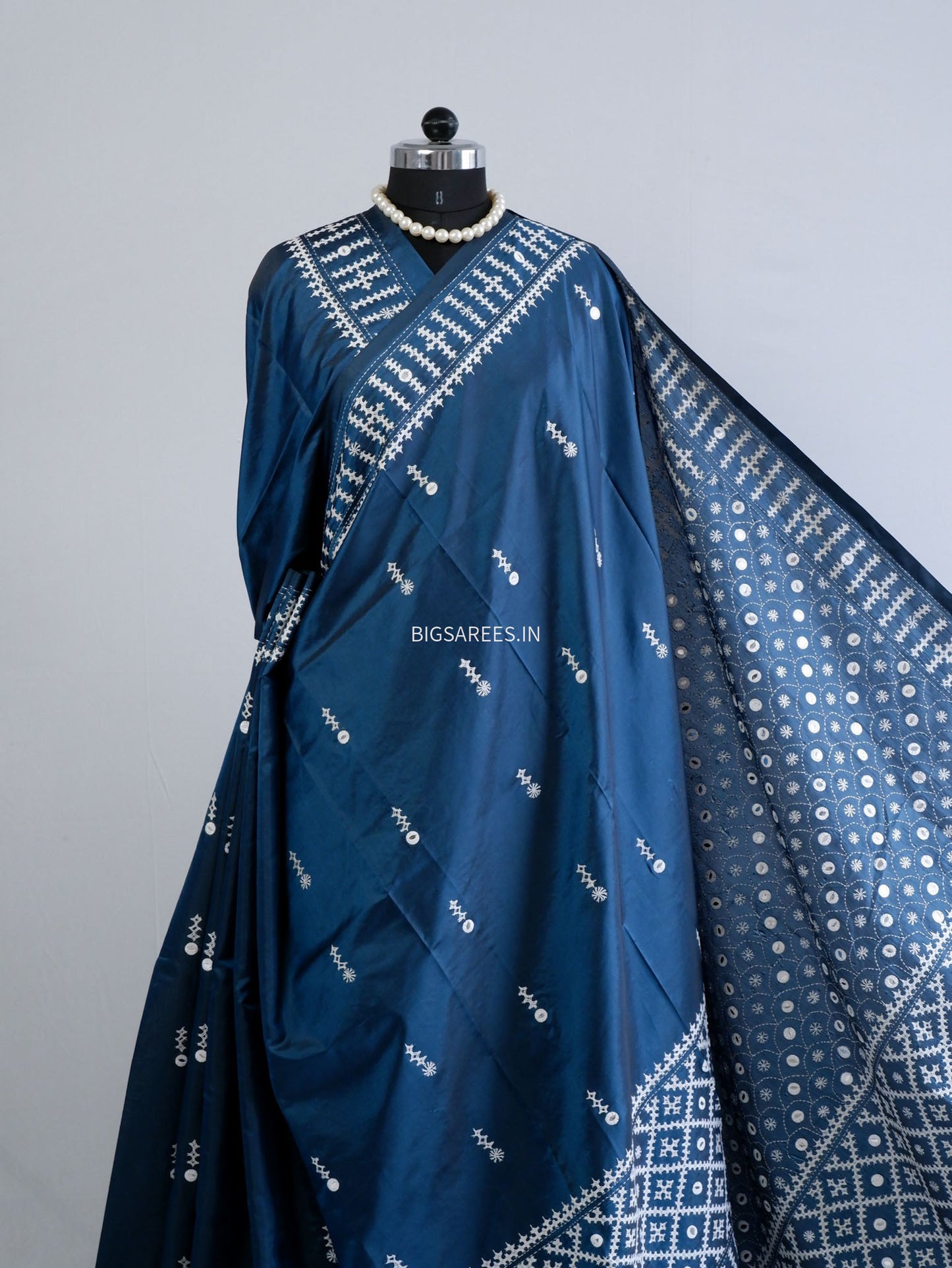 Kutchi/Gujarati Stitch Hand Embroidered Saree | Art Silk | Foil Mirror | Blue