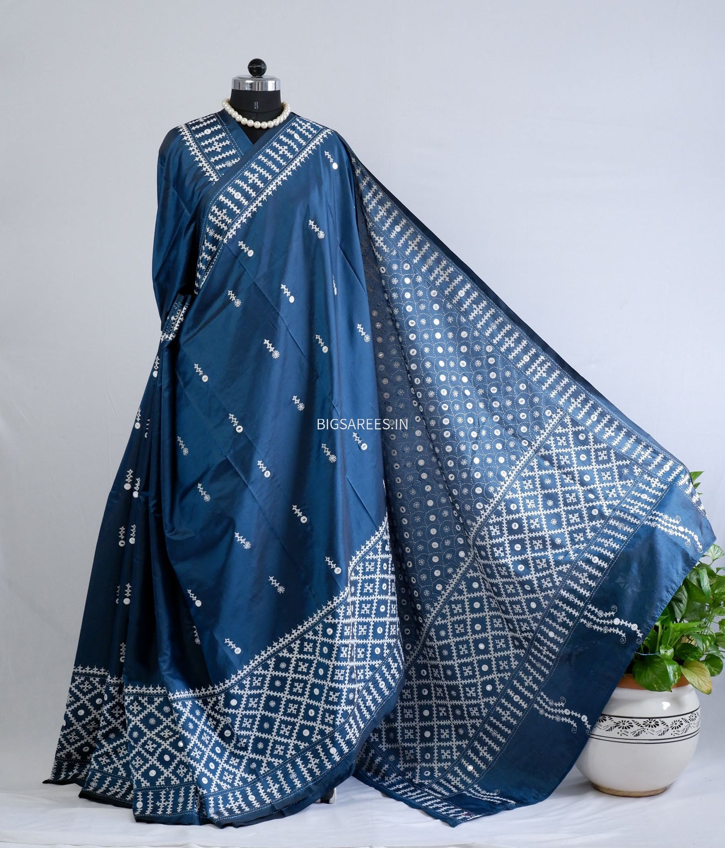Kutchi/Gujarati Stitch Hand Embroidered Saree | Art Silk | Foil Mirror | Blue