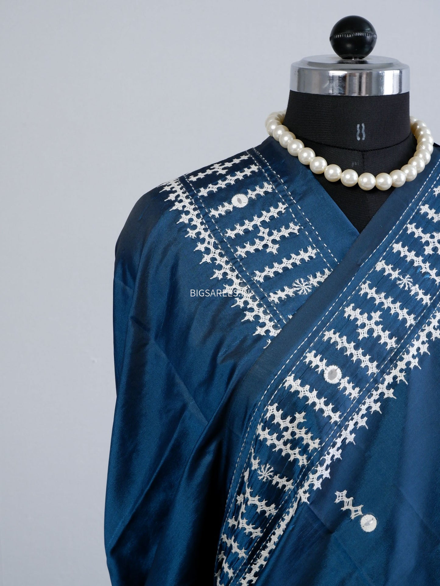 Kutchi/Gujarati Stitch Hand Embroidered Saree | Art Silk | Foil Mirror | Blue