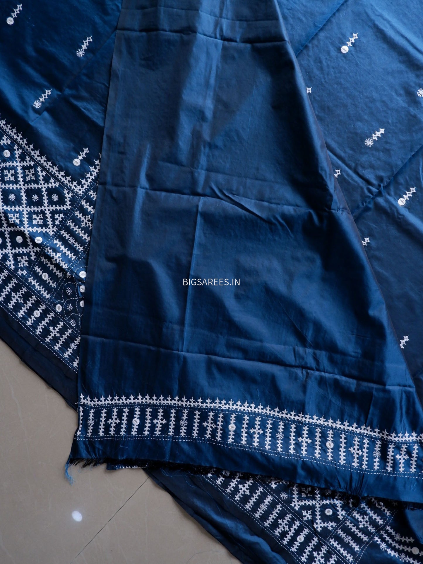 Kutchi/Gujarati Stitch Hand Embroidered Saree | Art Silk | Foil Mirror | Blue