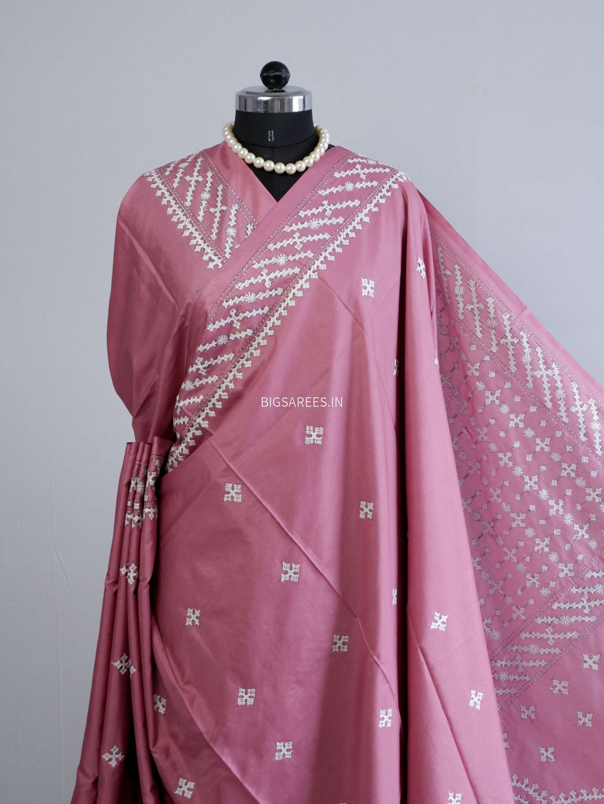 Kutchi/Gujarati Hand Embroidered Saree  | Blended Bangalore Silk / Art Silk | Muted Pink