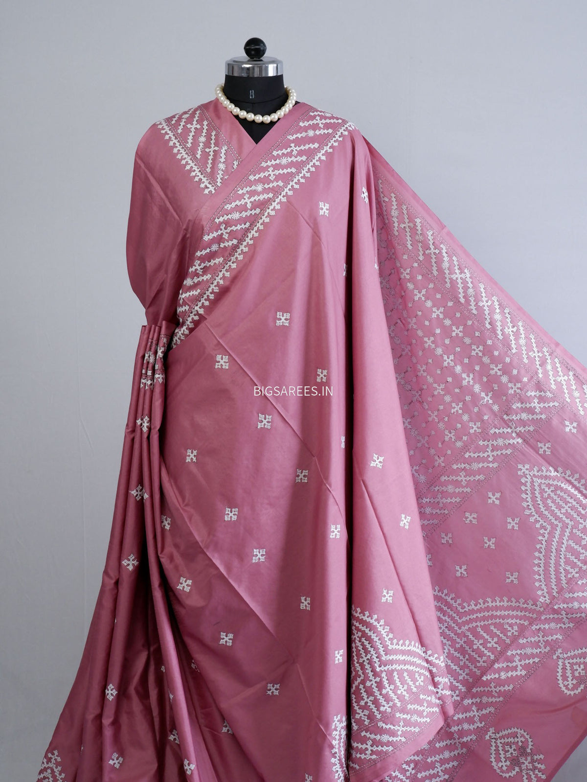 Kutchi/Gujarati Hand Embroidered Saree  | Blended Bangalore Silk / Art Silk | Muted Pink