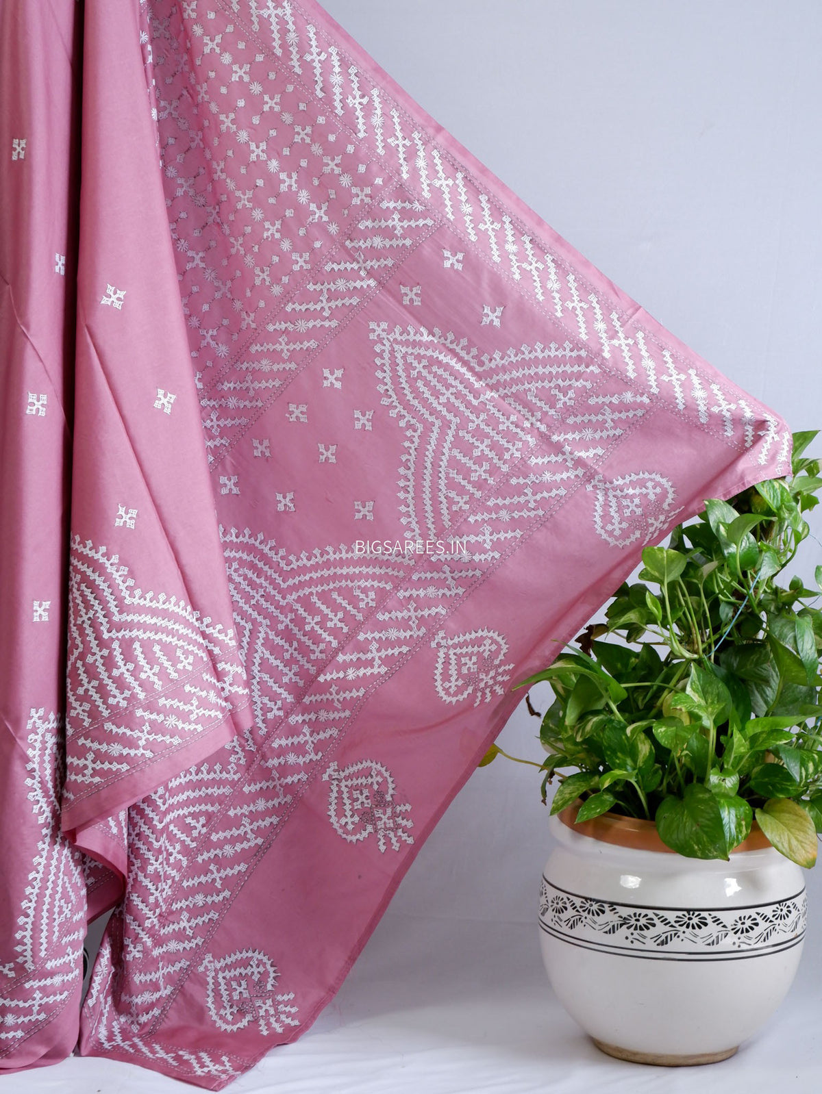 Kutchi/Gujarati Hand Embroidered Saree  | Blended Bangalore Silk / Art Silk | Muted Pink