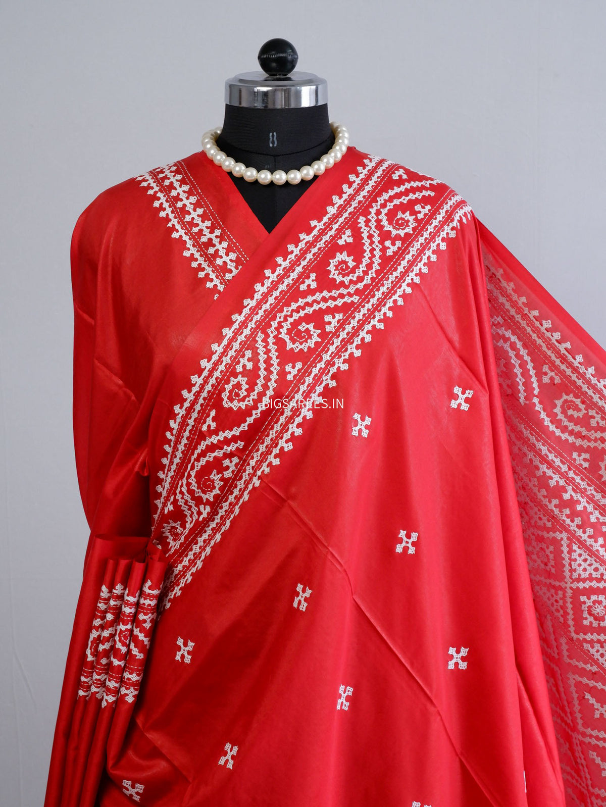 Kutchi/Gujarati Hand Embroidered Saree  | Blended Bangalore Silk / Art Silk | Red