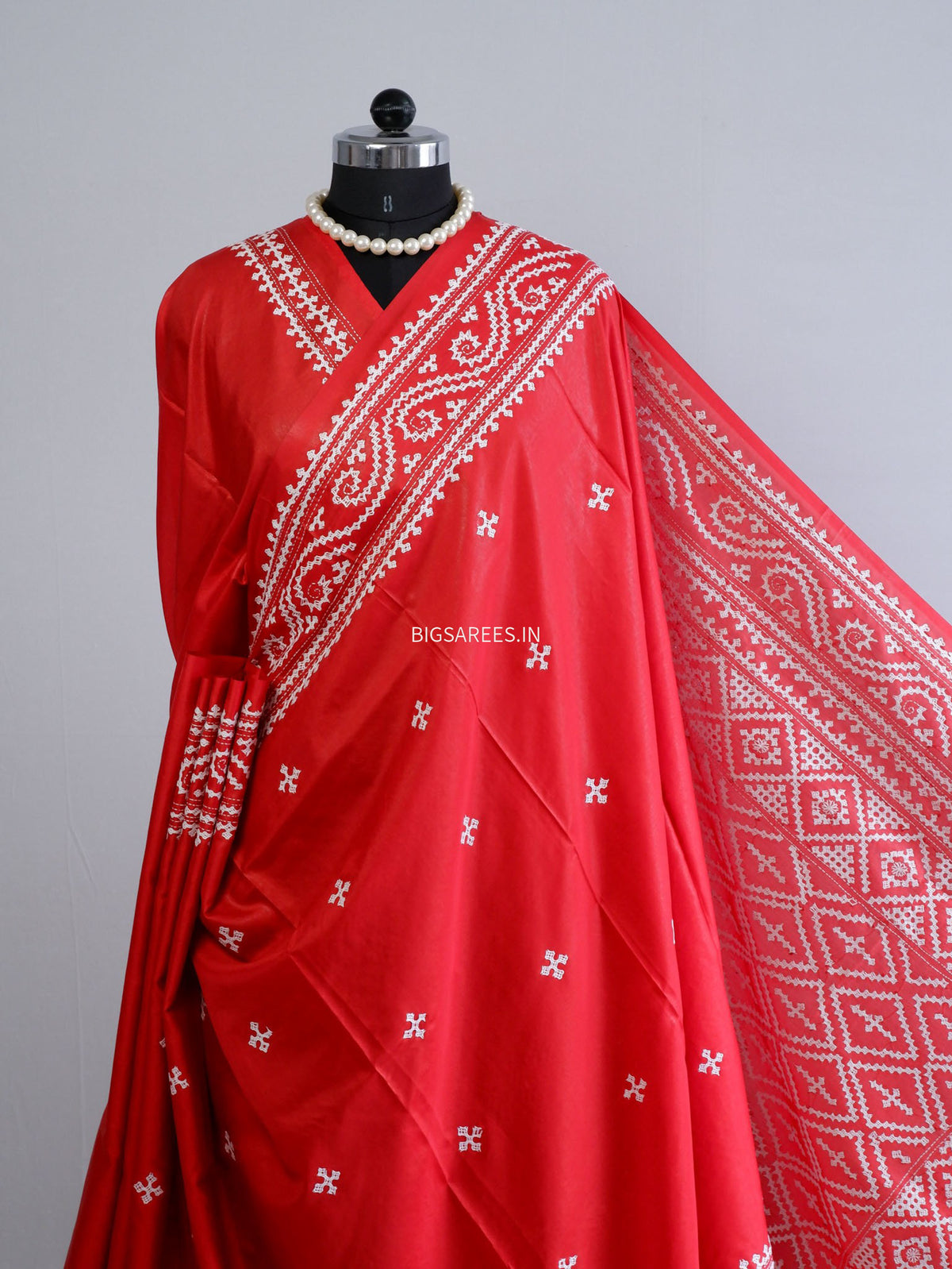 Kutchi/Gujarati Hand Embroidered Saree  | Blended Bangalore Silk / Art Silk | Red