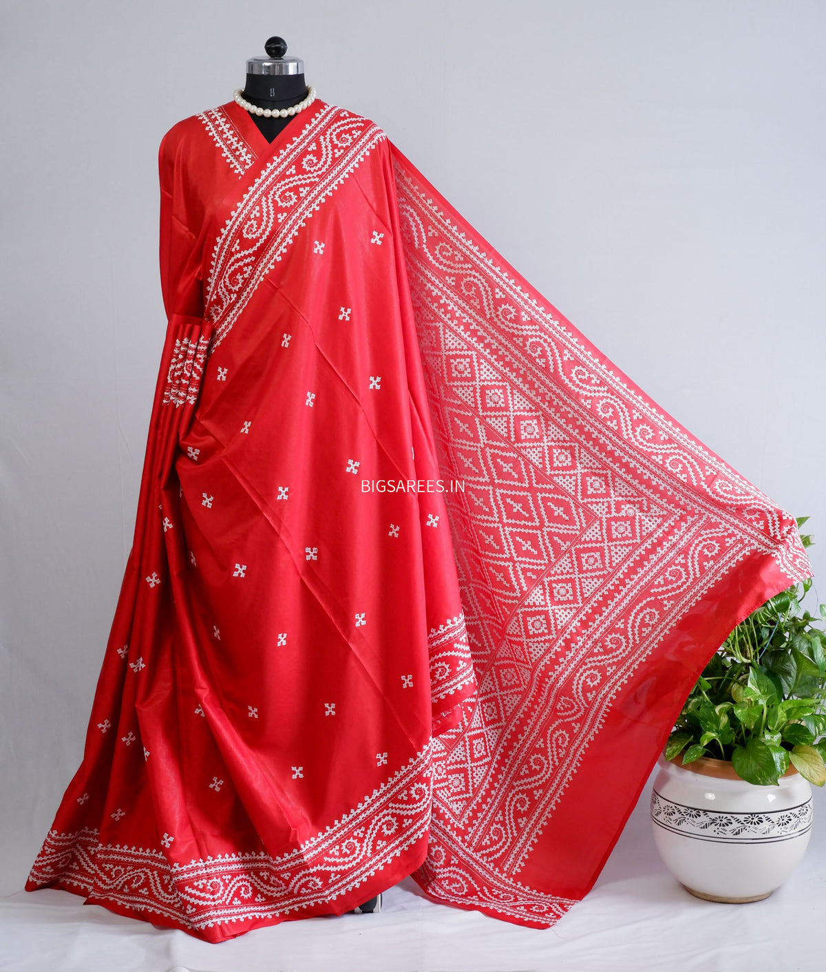 Kutchi/Gujarati Hand Embroidered Saree  | Blended Bangalore Silk / Art Silk | Red
