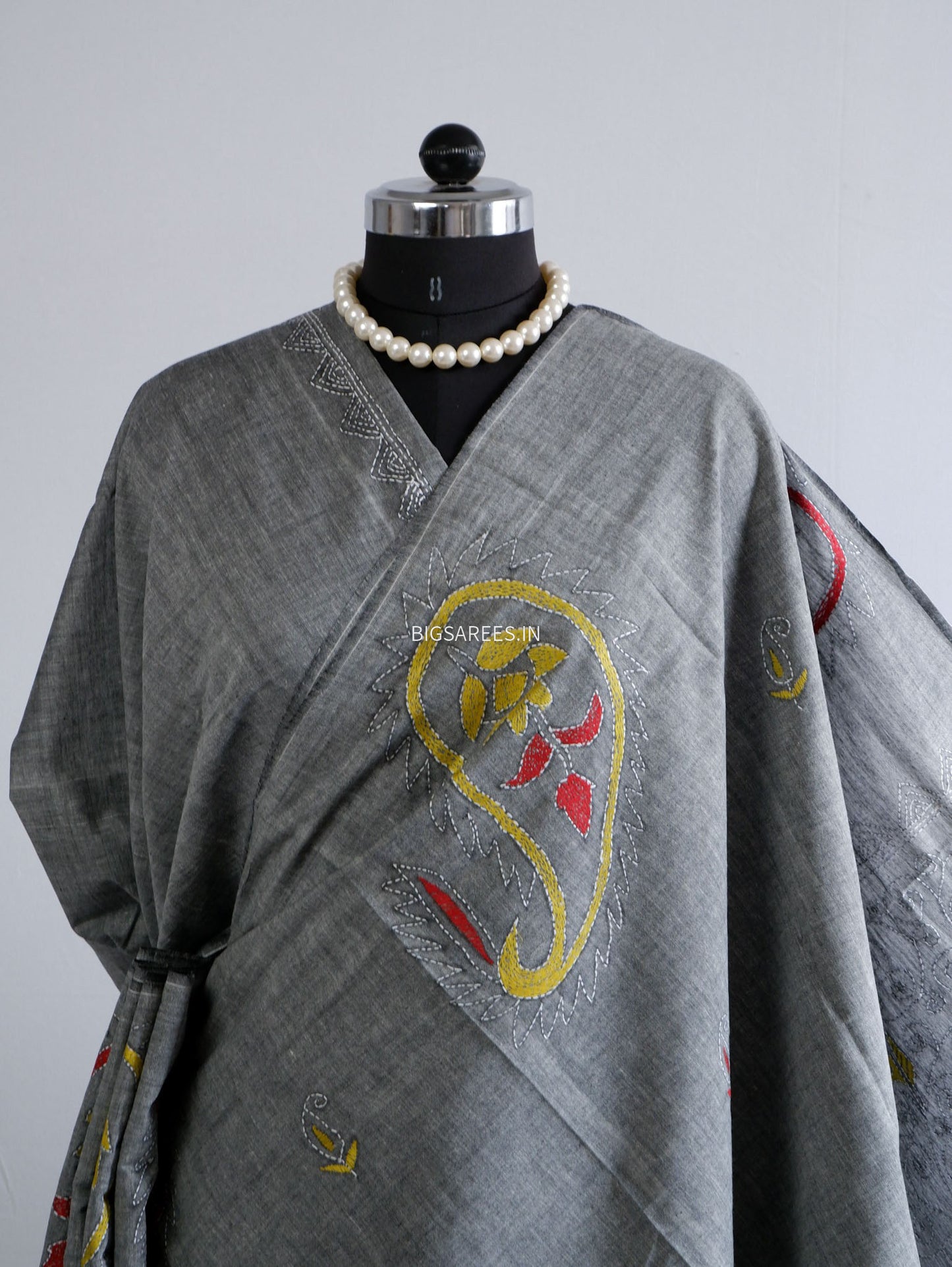 Kantha Hand-Embroidered Saree | Dhonekali Cotton | Grey