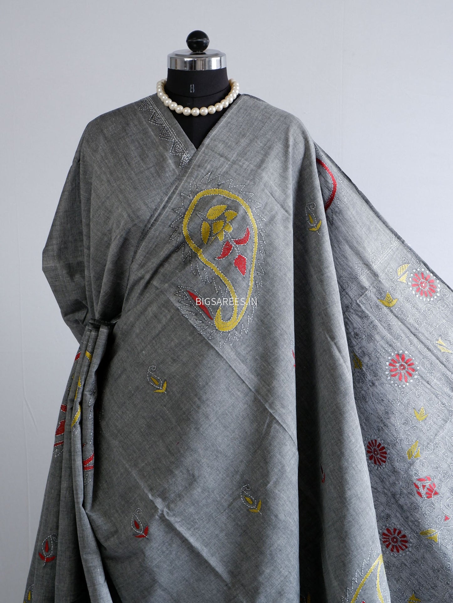Kantha Hand-Embroidered Saree | Dhonekali Cotton | Grey