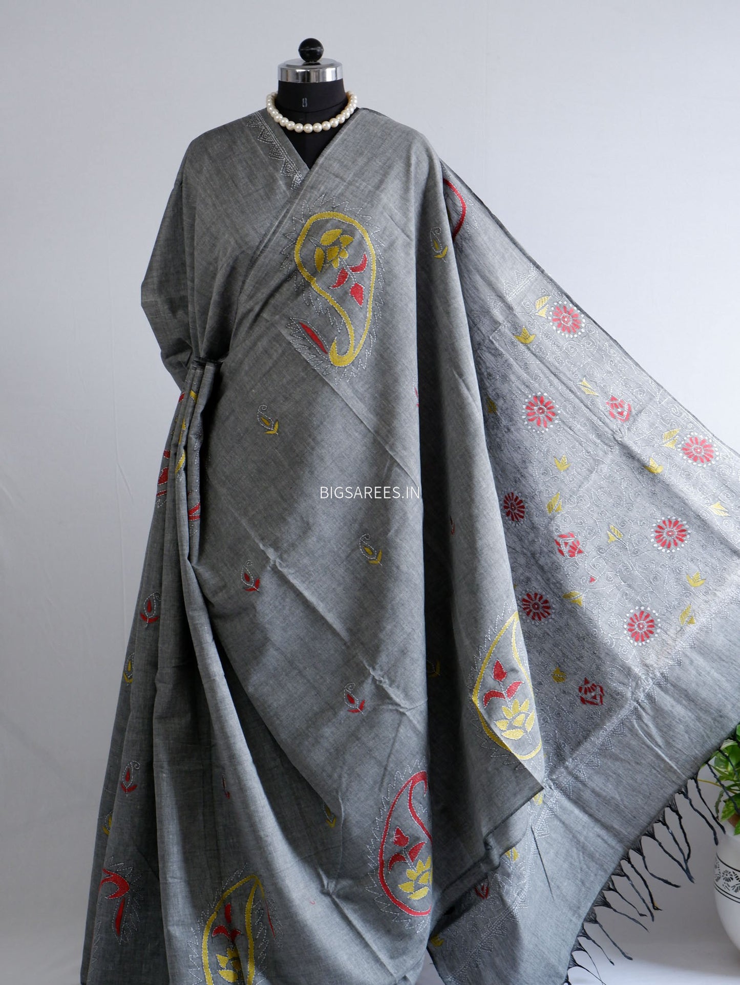 Kantha Hand-Embroidered Saree | Dhonekali Cotton | Grey